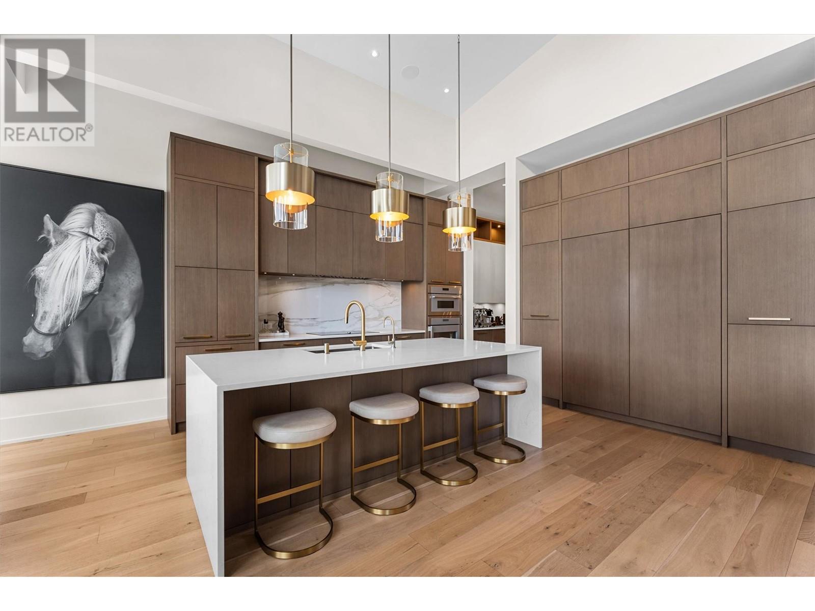 Property at 544 Clifton Lane image 4
