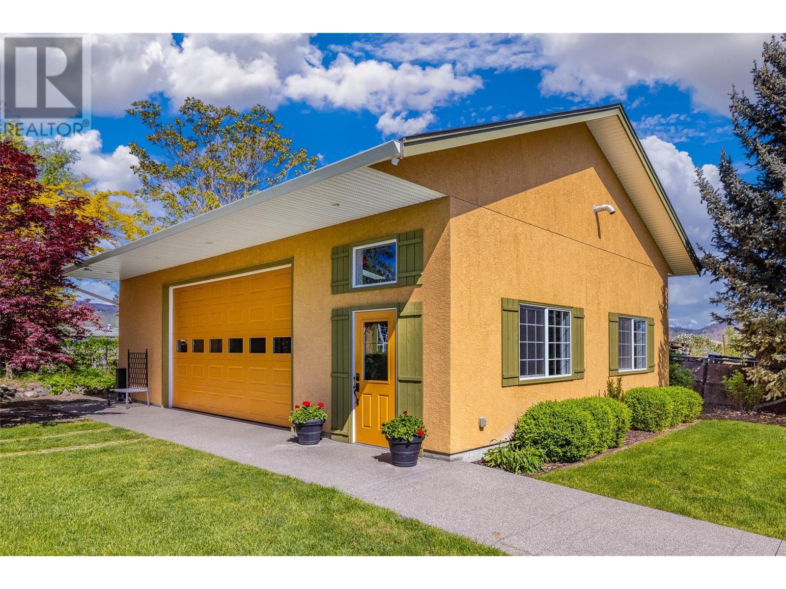 2430 Longhill Road, Kelowna, British Columbia  V1V 2G3 - Photo 8 - 10348483