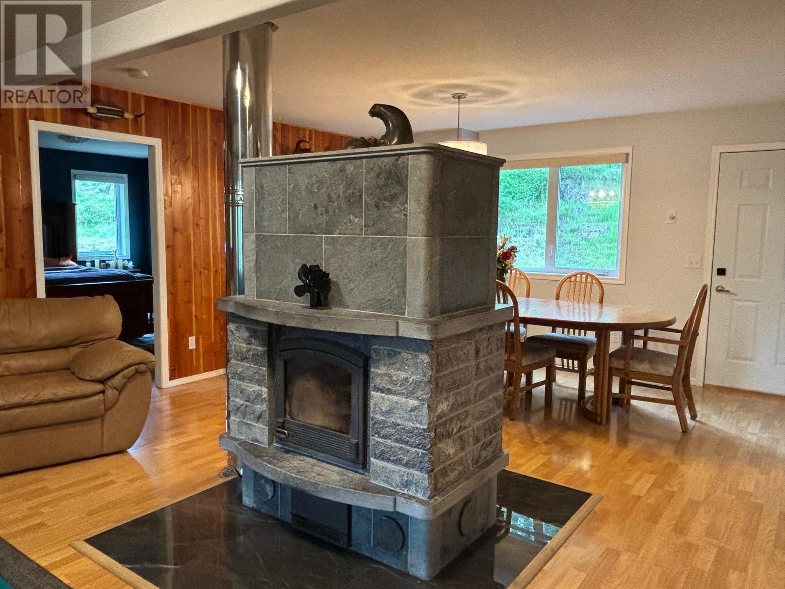 3400 HWY 3 Highway, Rock Creek, BC V0H1Y0