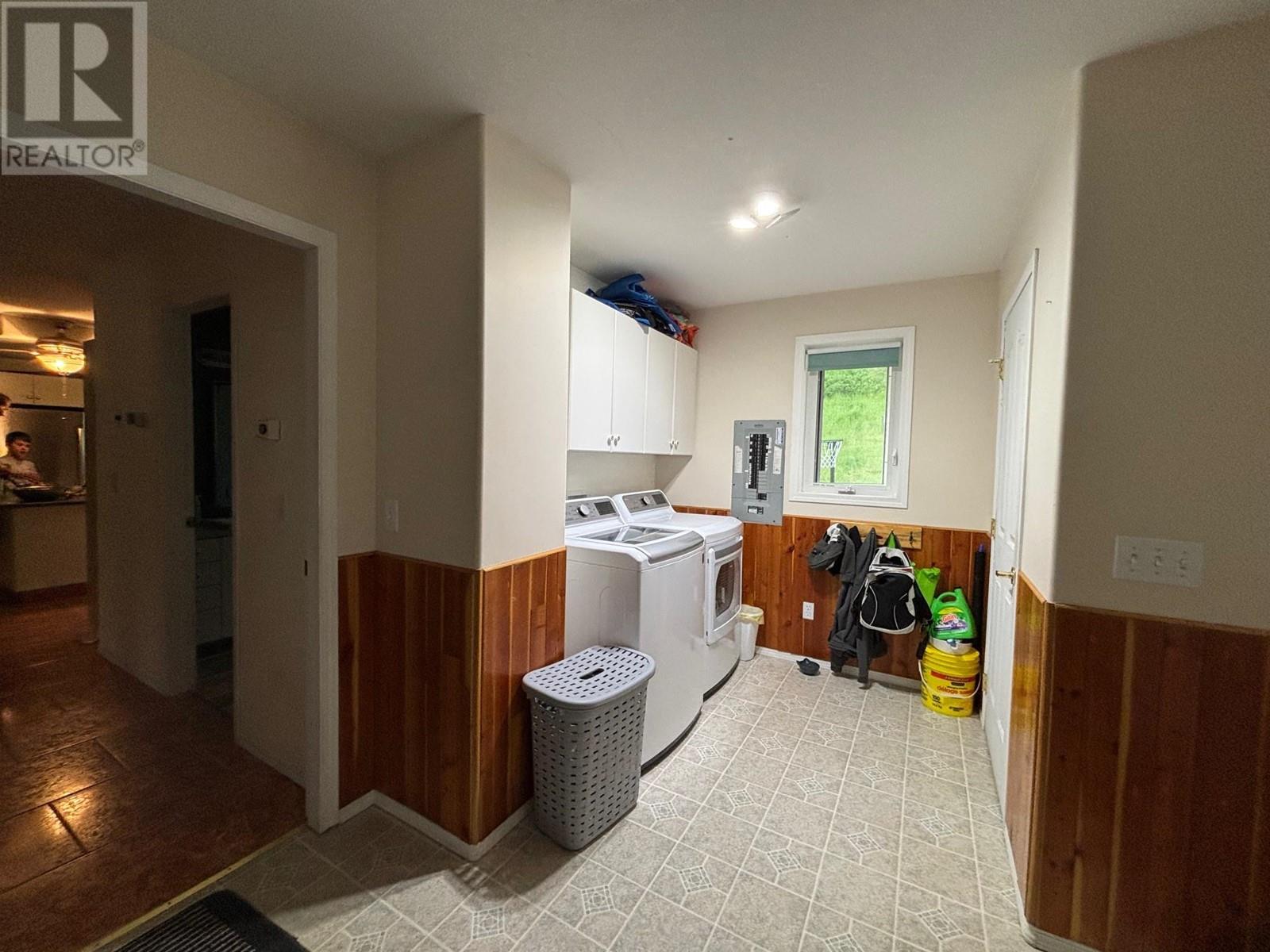 3400 Hwy 3 Highway, Rock Creek, British Columbia  V0H 1Y0 - Photo 25 - 10348767