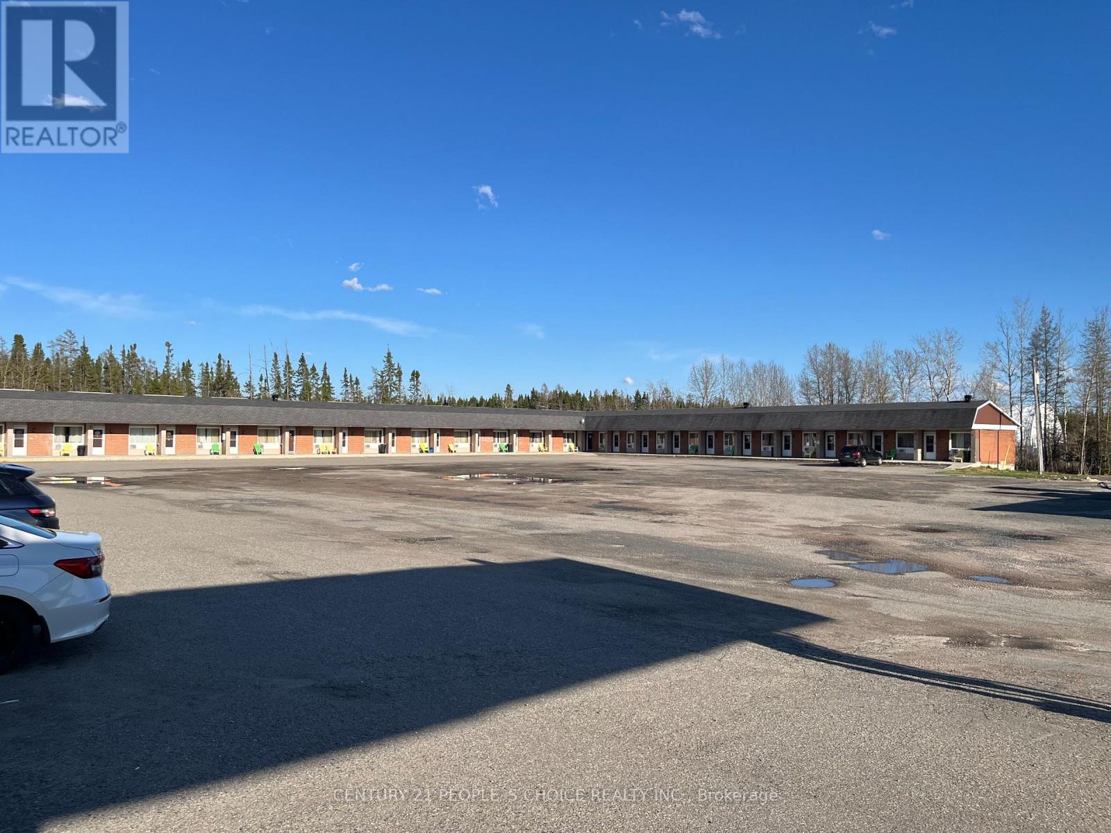 50 - 52 Highway 11 S, Cochrane, Ontario  P0L 1C0 - Photo 3 - T12140454