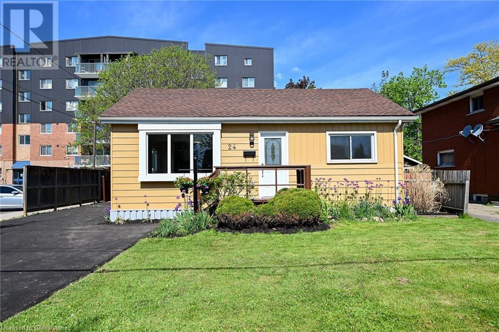 24 CLAPHAM Road, Hamilton, Ontario