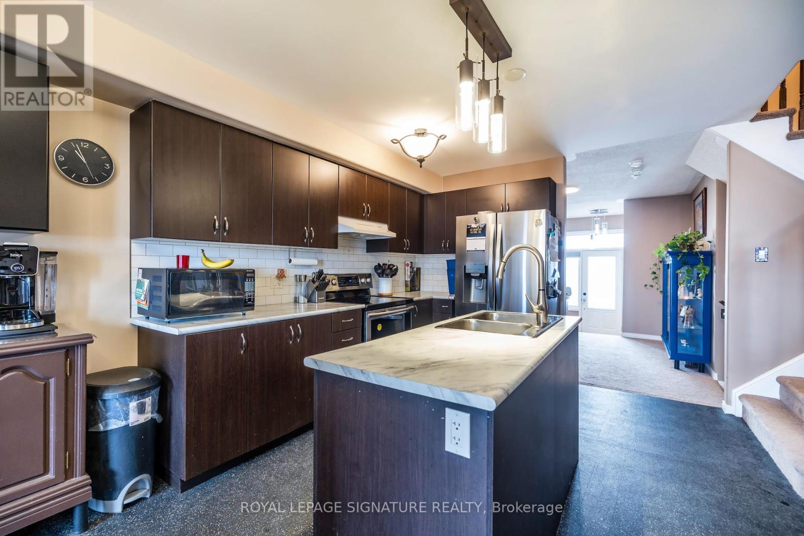 40 Lisbeth Crescent, Kawartha Lakes, Ontario  K9V 0C9 - Photo 15 - X12102458