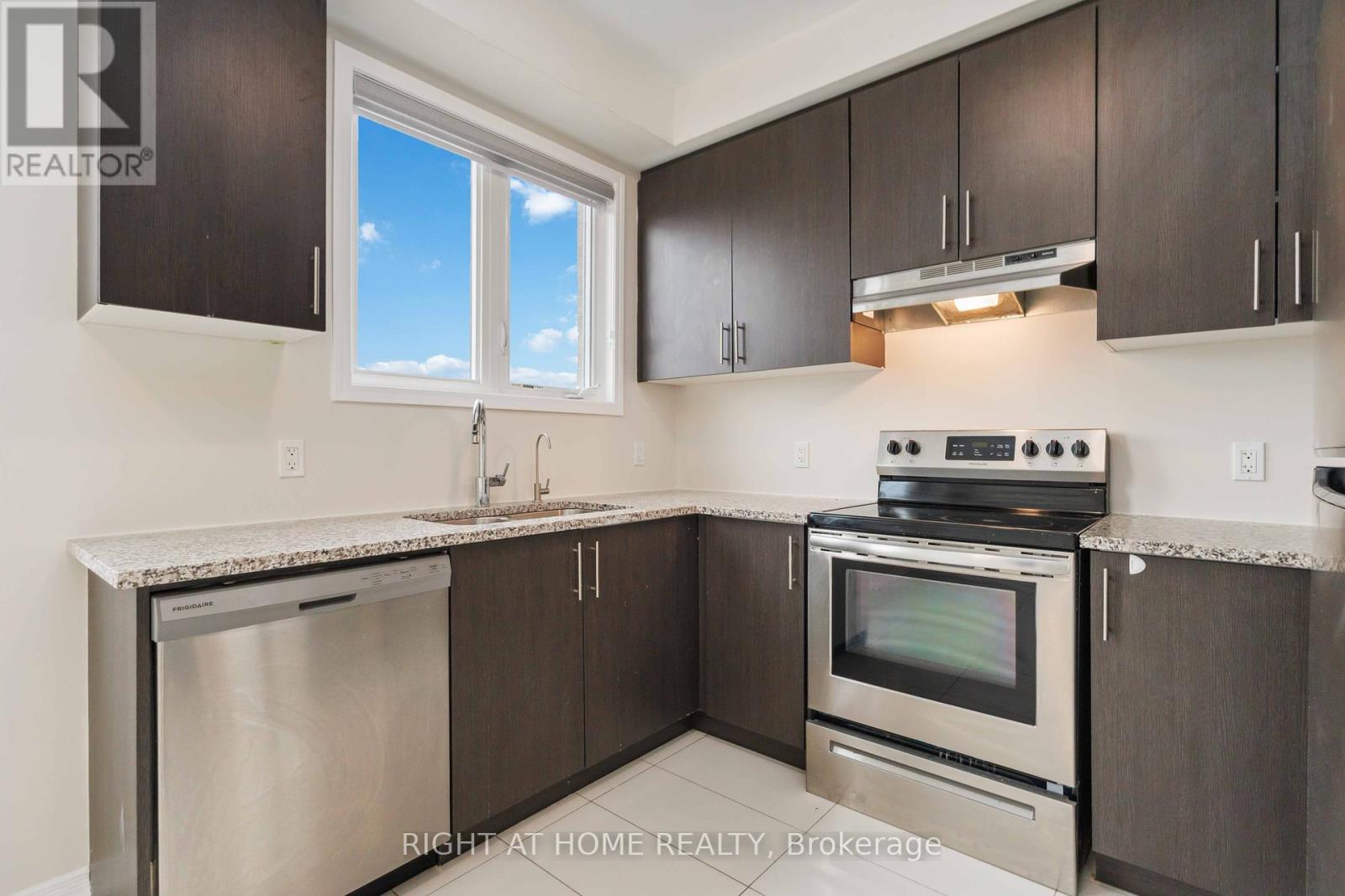 1404 Coral Springs Path, Oshawa, Ontario  L1K 3G1 - Photo 14 - E12163973