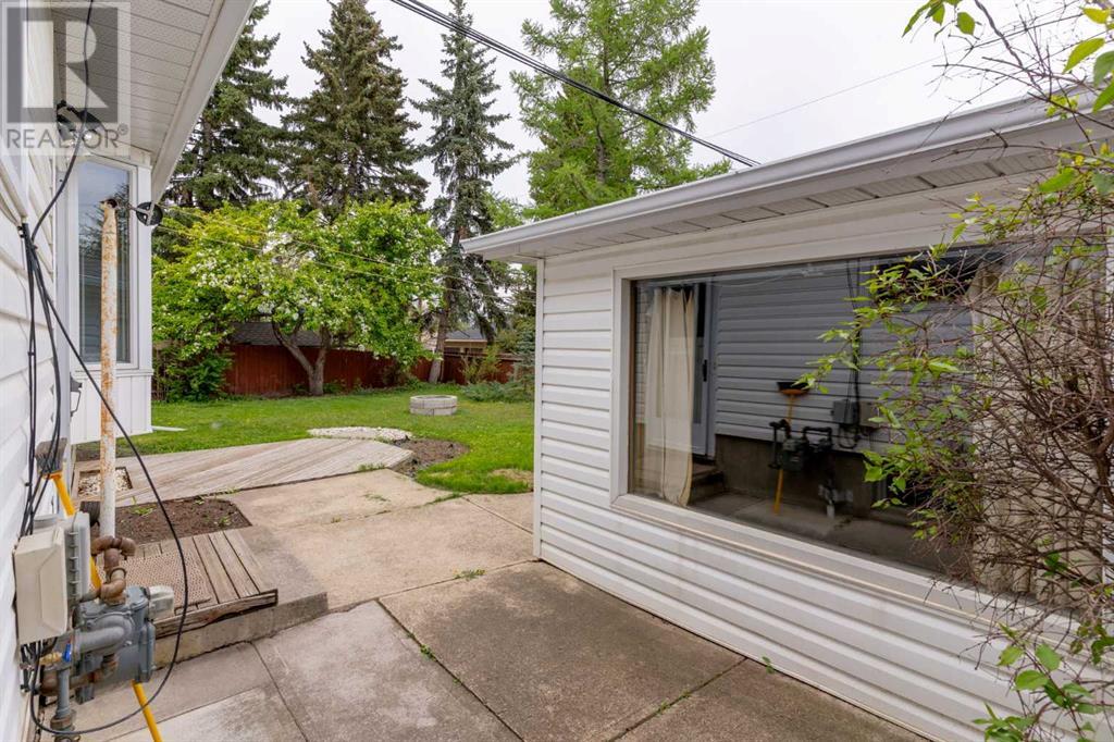 82 Winston Drive Sw, Calgary, Alberta  T2P 2P9 - Photo 20 - A2222406