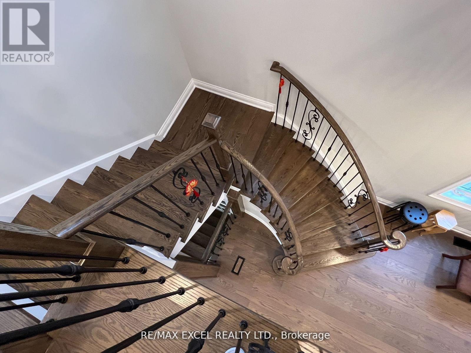 8 Charles Sturdy Road, Markham, Ontario  L6C 3A8 - Photo 13 - N12163969