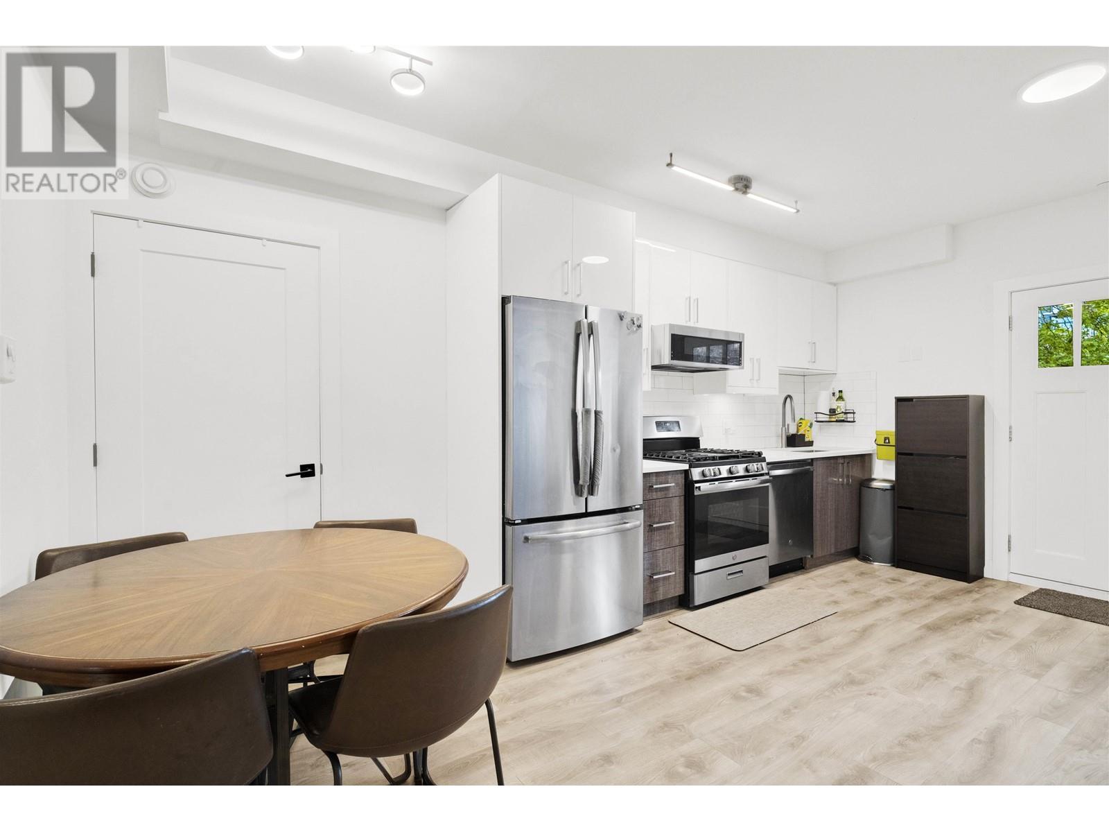 2743 Duke Street, Vancouver, British Columbia  V5R 4S8 - Photo 9 - R3004087