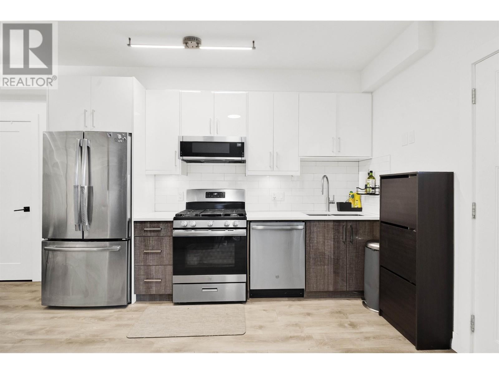 2743 Duke Street, Vancouver, British Columbia  V5R 4S8 - Photo 8 - R3004087
