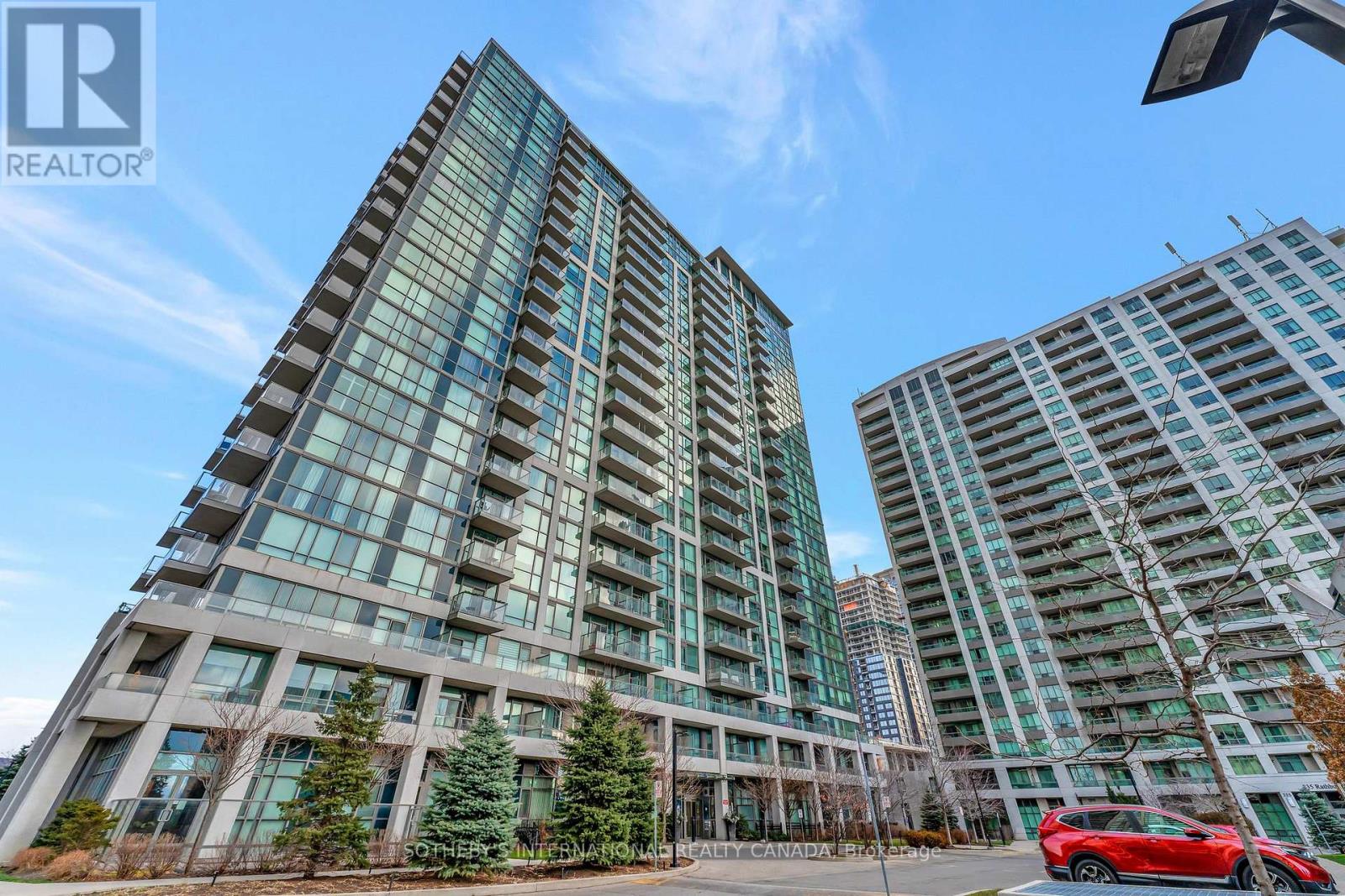 1516 - 339 Rathburn Road W, Mississauga, Ontario  L5B 0K6 - Photo 1 - W12163970
