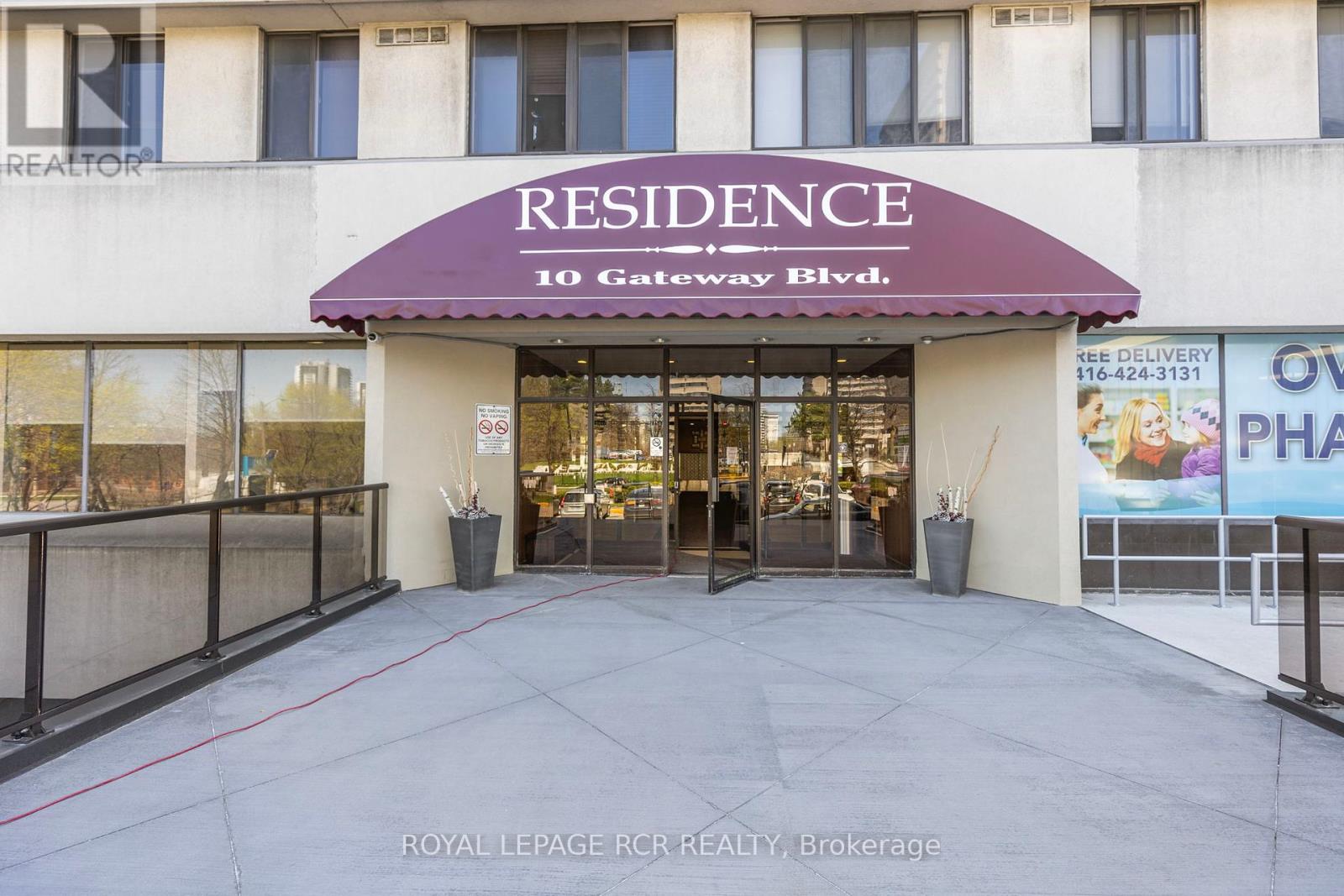521 - 10 Gateway Boulevard, Toronto, Ontario  M3C 3A1 - Photo 2 - C12114298