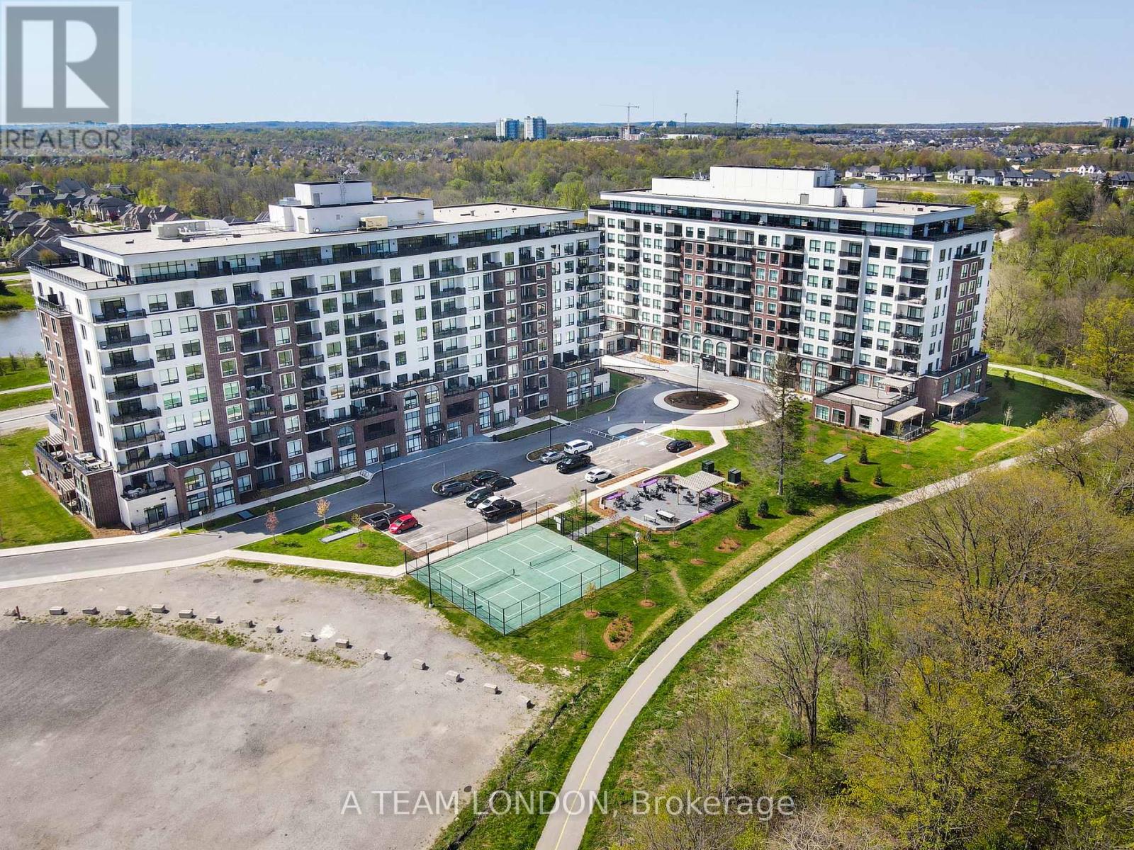 407 - 460 Callaway Road, London North (North R), Ontario  N6G 0Z2 - Photo 2 - X12164073