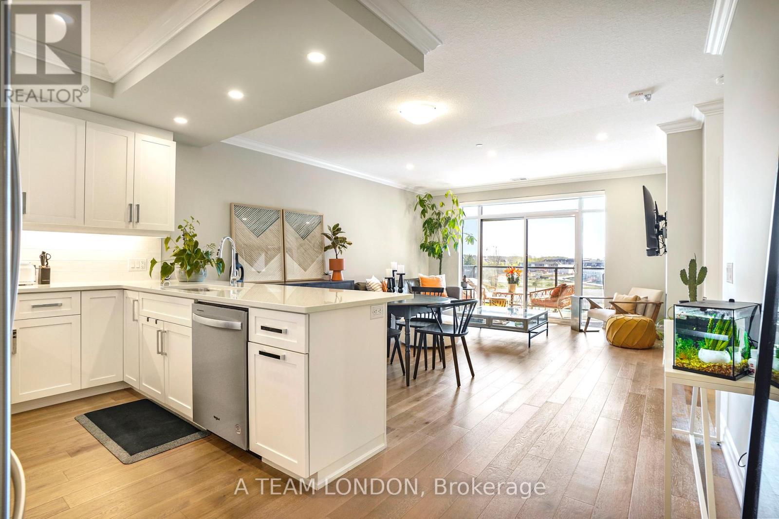 407 - 460 Callaway Road, London North (North R), Ontario  N6G 0Z2 - Photo 8 - X12164073