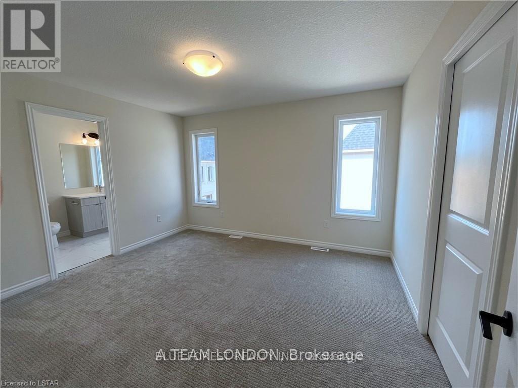 53 - 435 Callaway Road, London North (North R), Ontario  N6G 2N1 - Photo 23 - X12164074