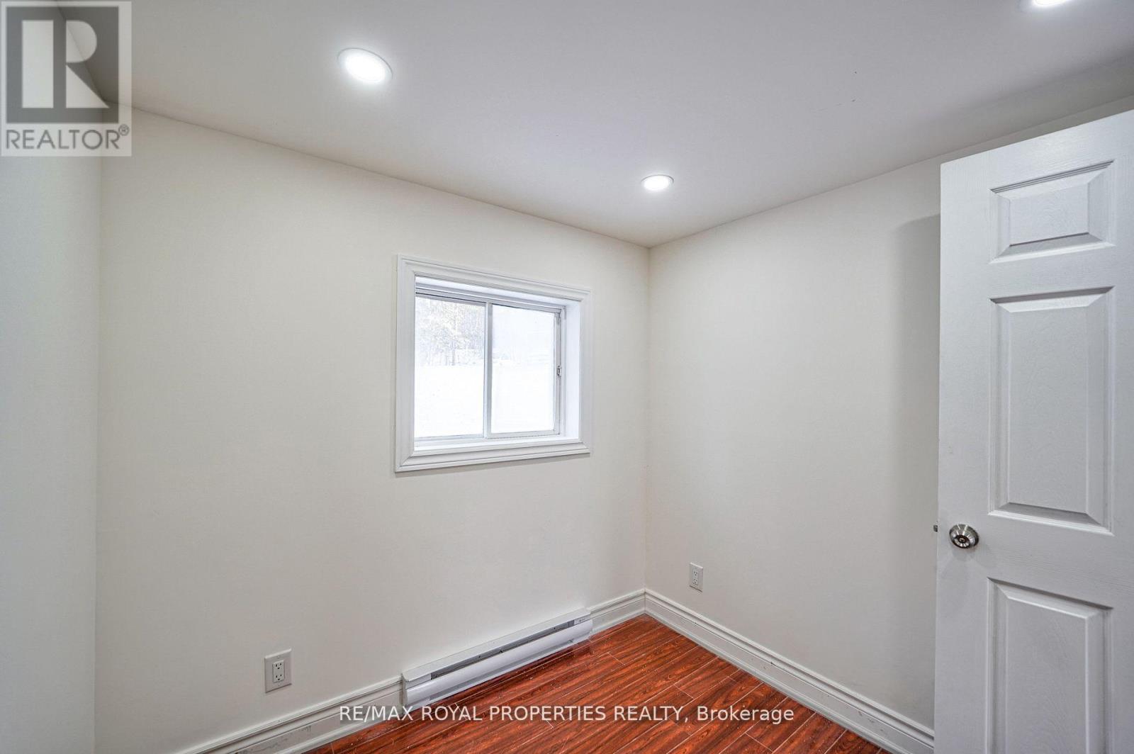 8144 Laidlaw Avenue, Ramara, Ontario  L0K 2B0 - Photo 17 - S12142876