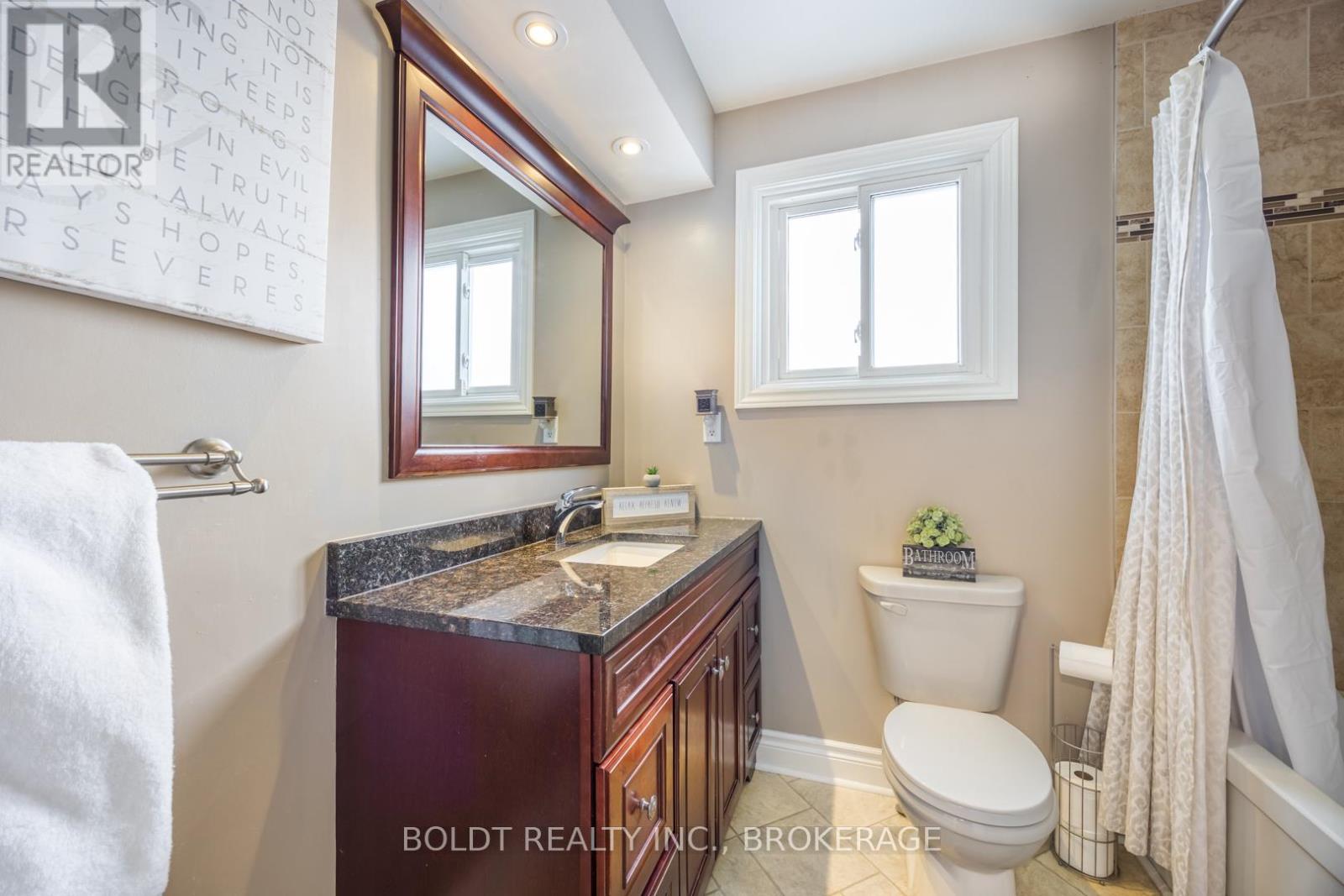3 Beacon Hill Drive, St. Catharines, Ontario  L2T 2X6 - Photo 12 - X11996538