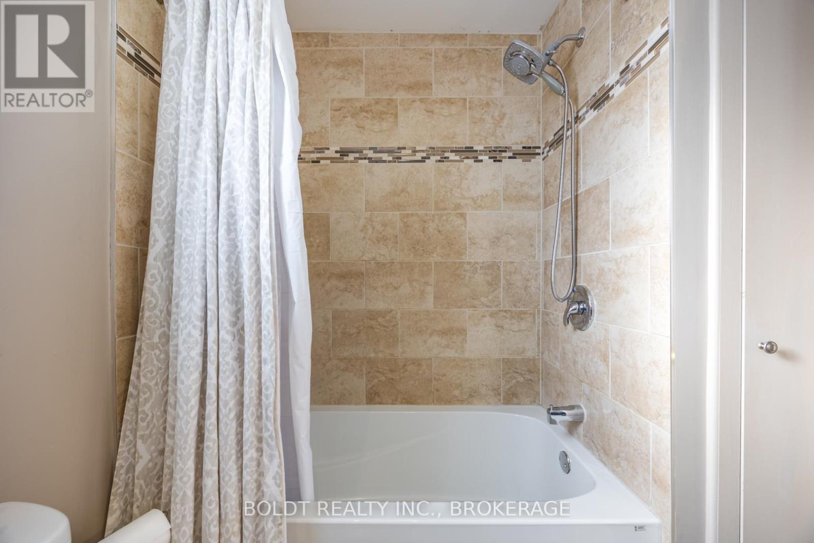 3 Beacon Hill Drive, St. Catharines, Ontario  L2T 2X6 - Photo 13 - X11996538