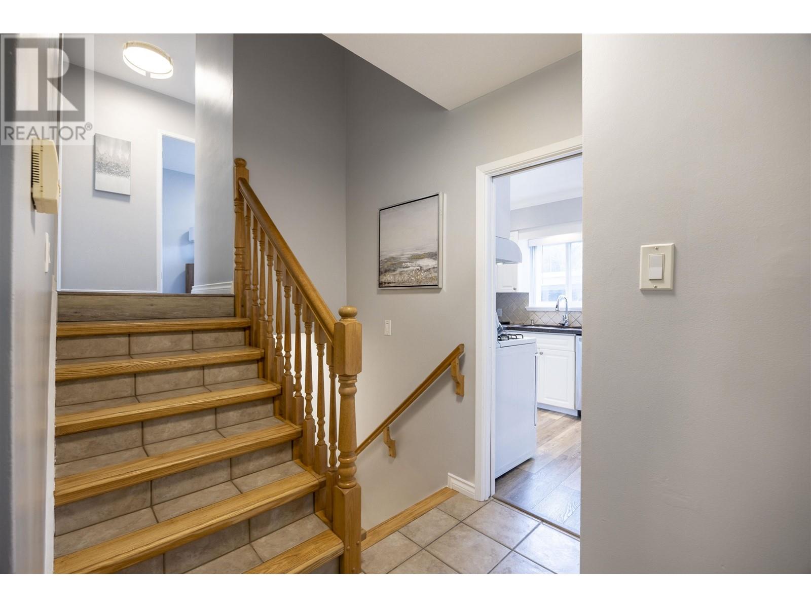 1009 Foster Avenue, Coquitlam, British Columbia  V3J 2M4 - Photo 12 - R3005642