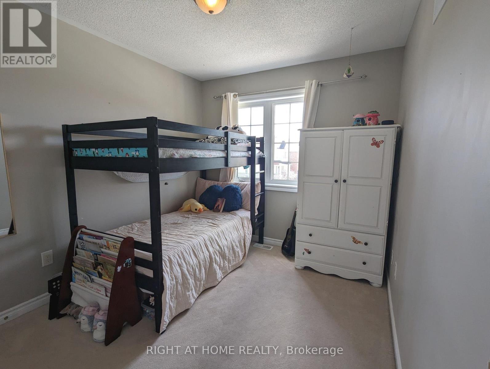 95 Collier Crescent, Essa, Ontario  L0M 1B5 - Photo 20 - N12163498