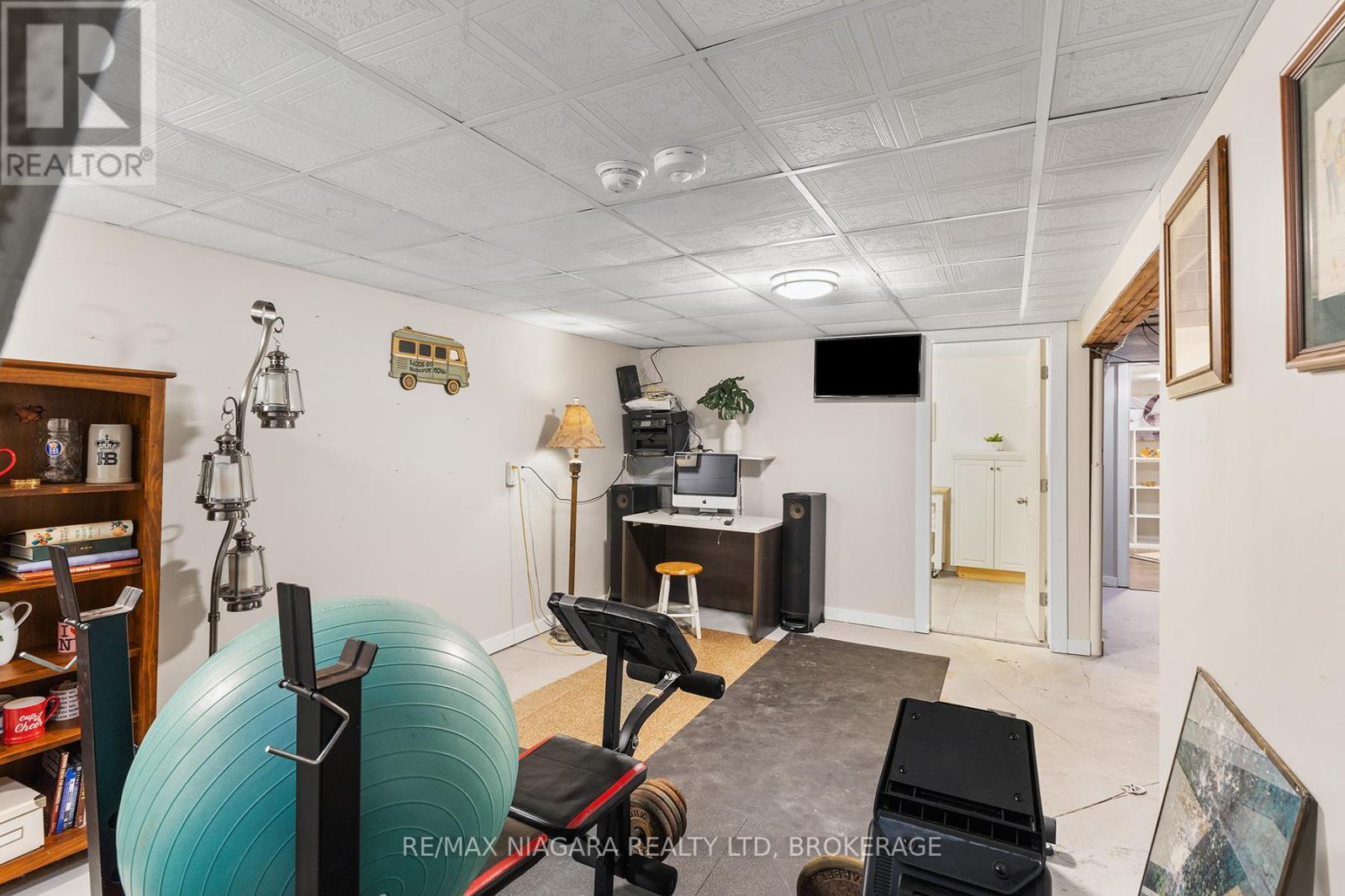 664 Geneva Street, St. Catharines (Lakeshore), Ontario  L2N 2J8 - Photo 23 - X12164029