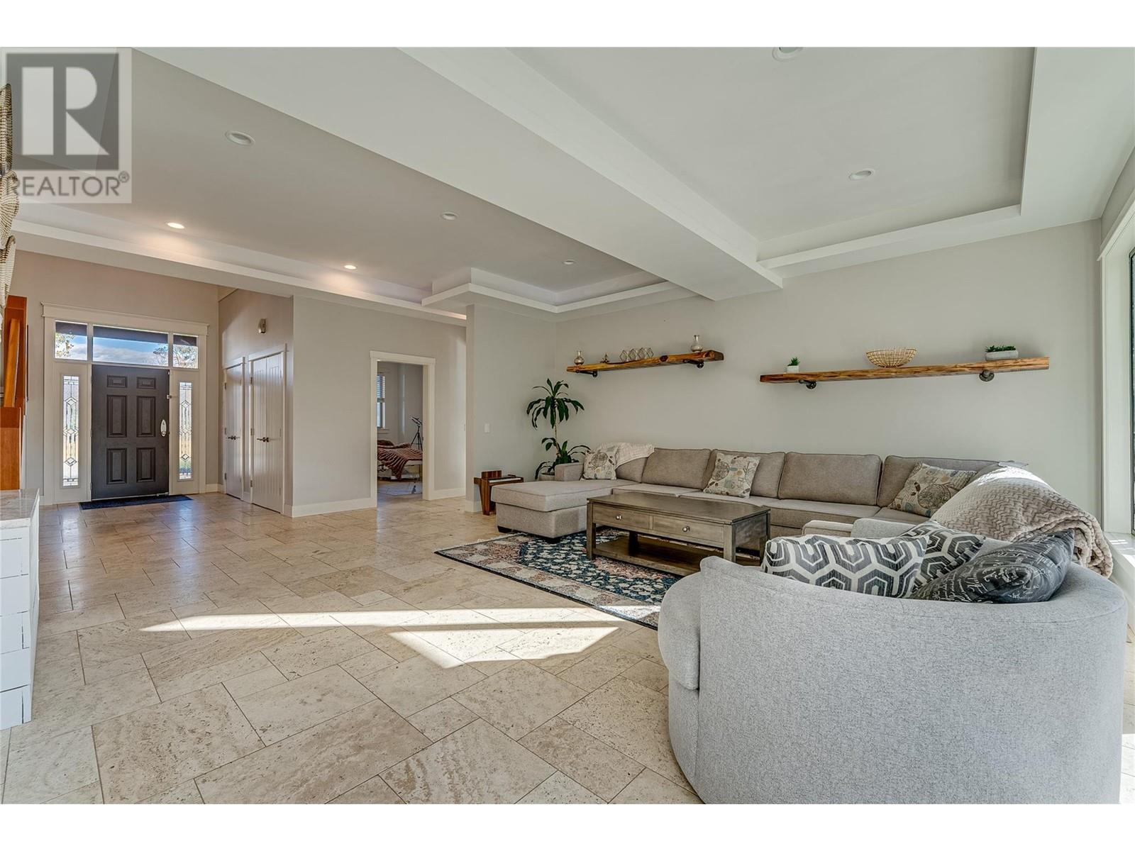 645 St Annes Road, Spallumcheen, BC V0E1B5