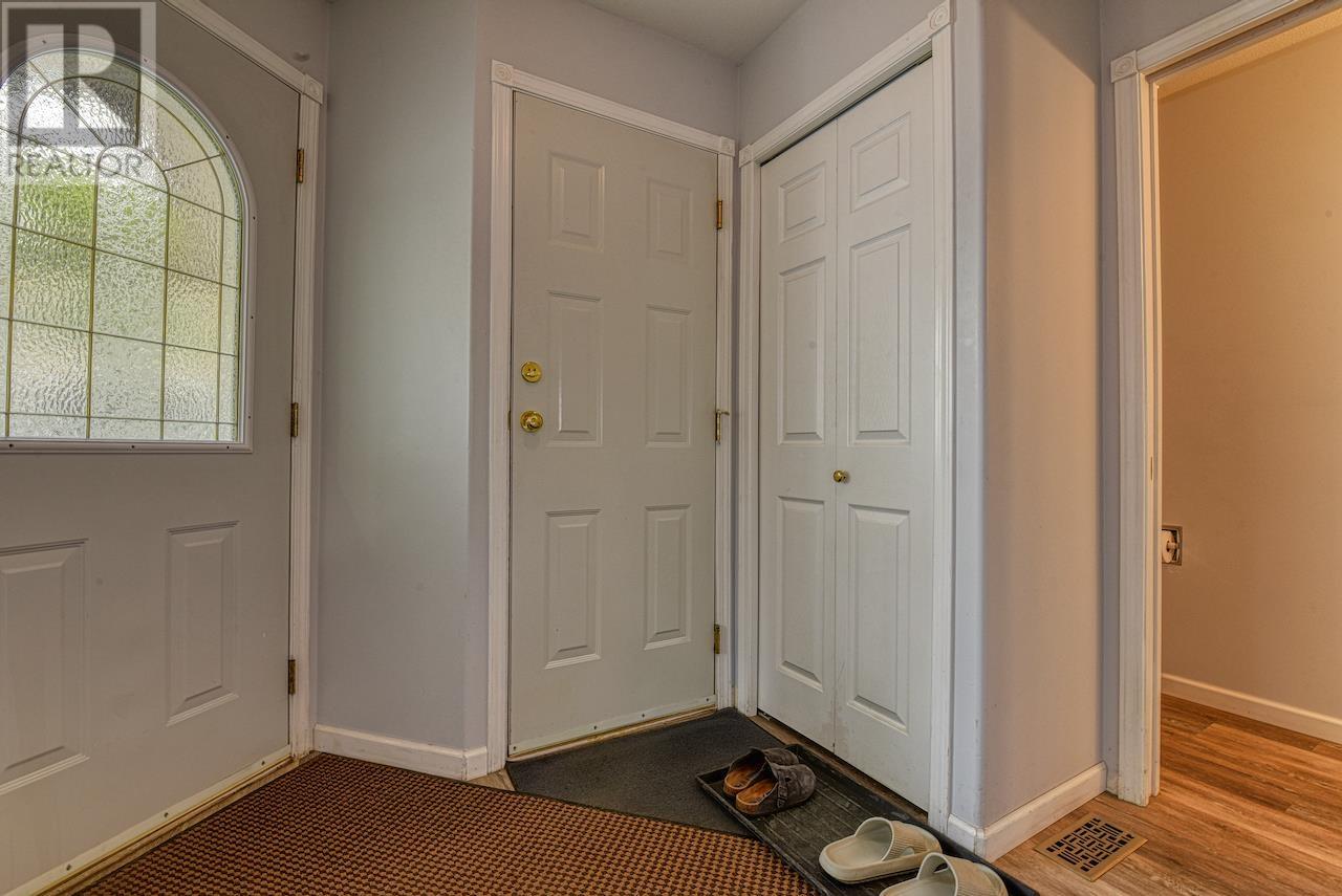 Property at 35 350 PEARKES DRIVE image 3