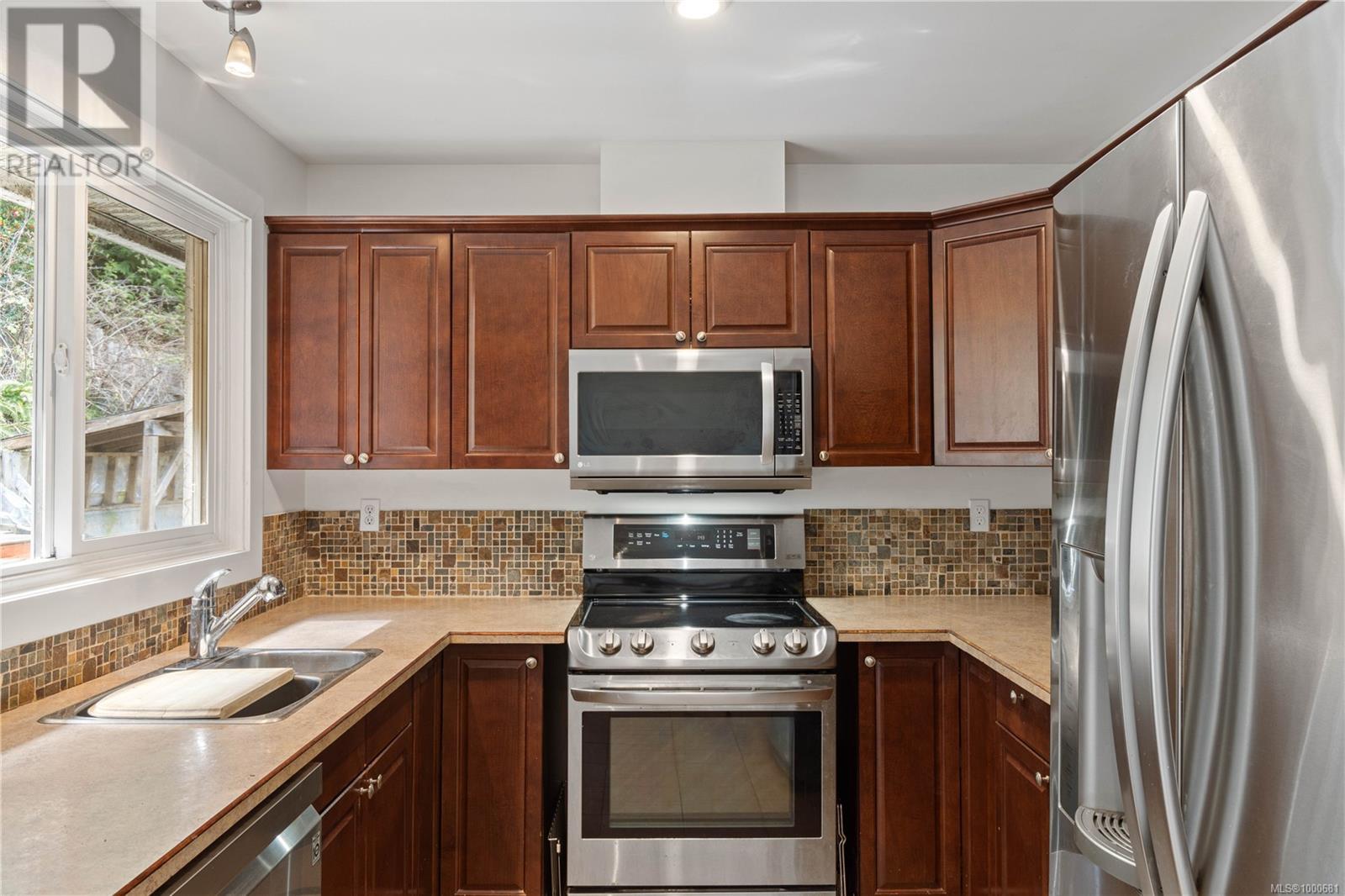 Property at 5241 Toms Trnabt image 5