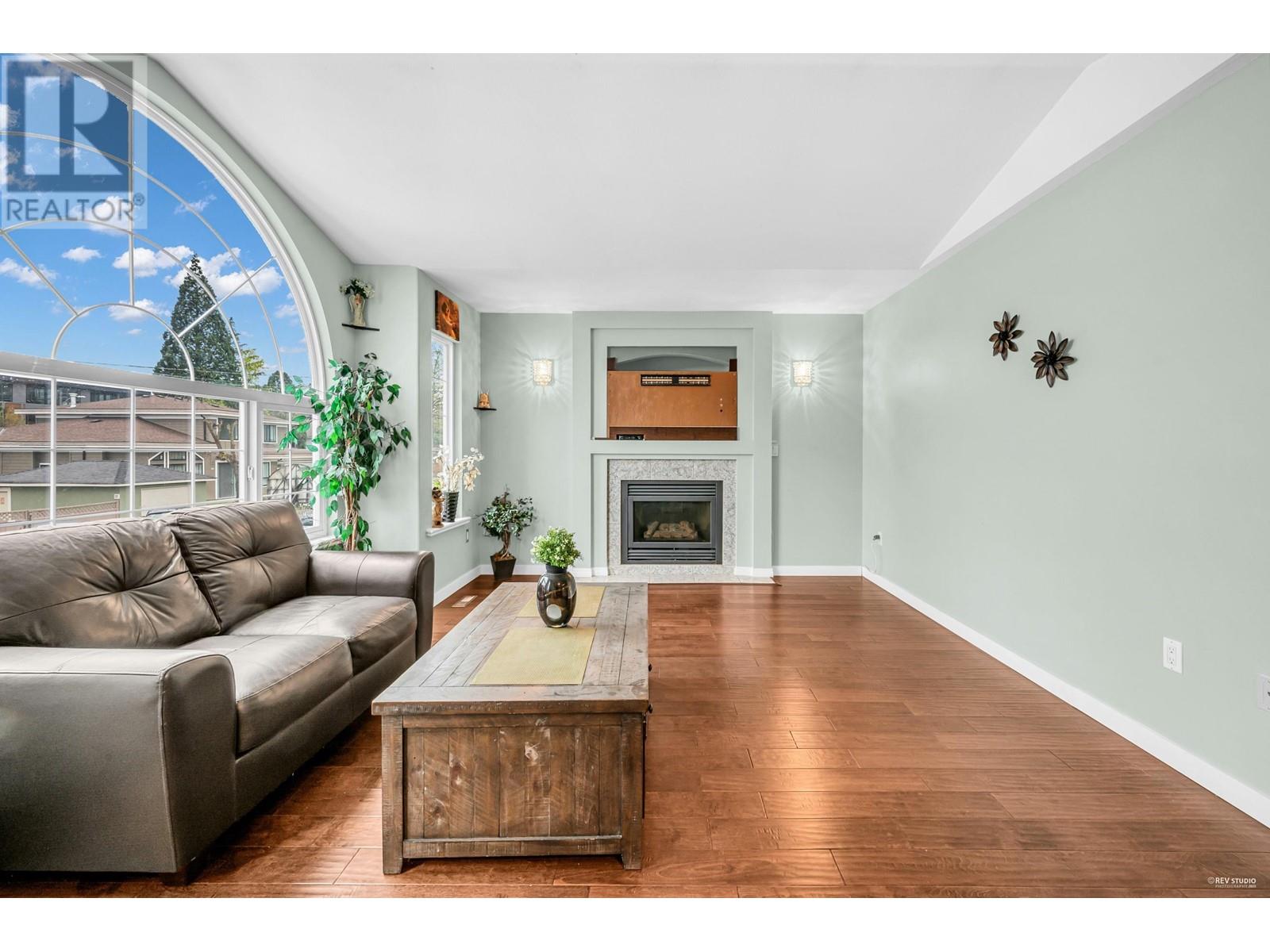 2288 Irvine Avenue, Port Coquitlam, British Columbia  V3C 3H2 - Photo 6 - R2991800