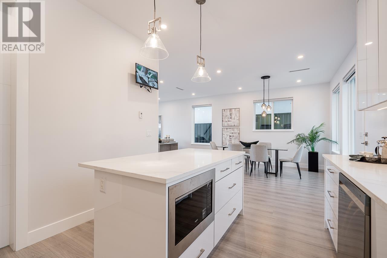 947 Walls Avenue, Coquitlam, British Columbia  V3K 2T2 - Photo 14 - R3004806