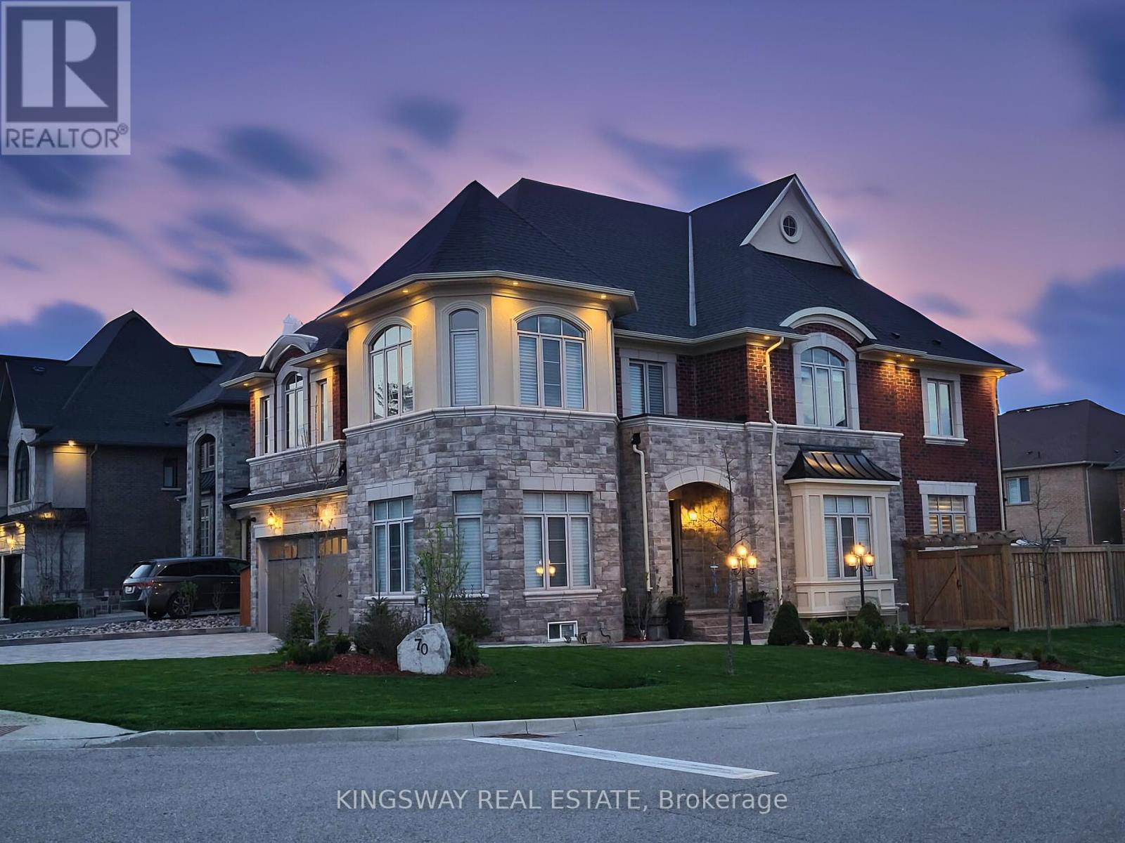 70 Bond Crescent, Richmond Hill, Ontario  L4E 3K4 - Photo 2 - N12146311