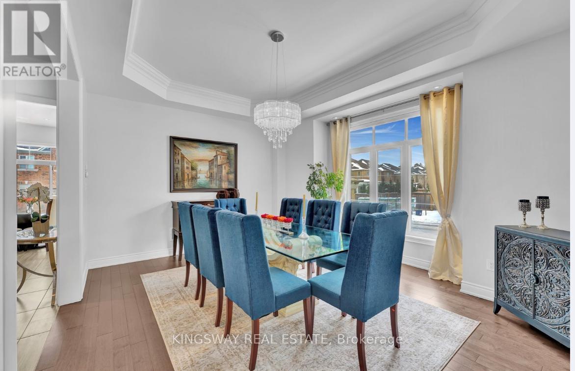 70 Bond Crescent, Richmond Hill, Ontario  L4E 3K4 - Photo 5 - N12146311