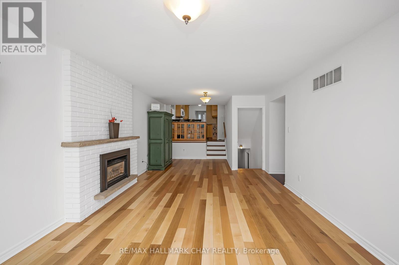 2318 Yolanda Drive, Oakville, Ontario  L6L 2H8 - Photo 22 - W12001780