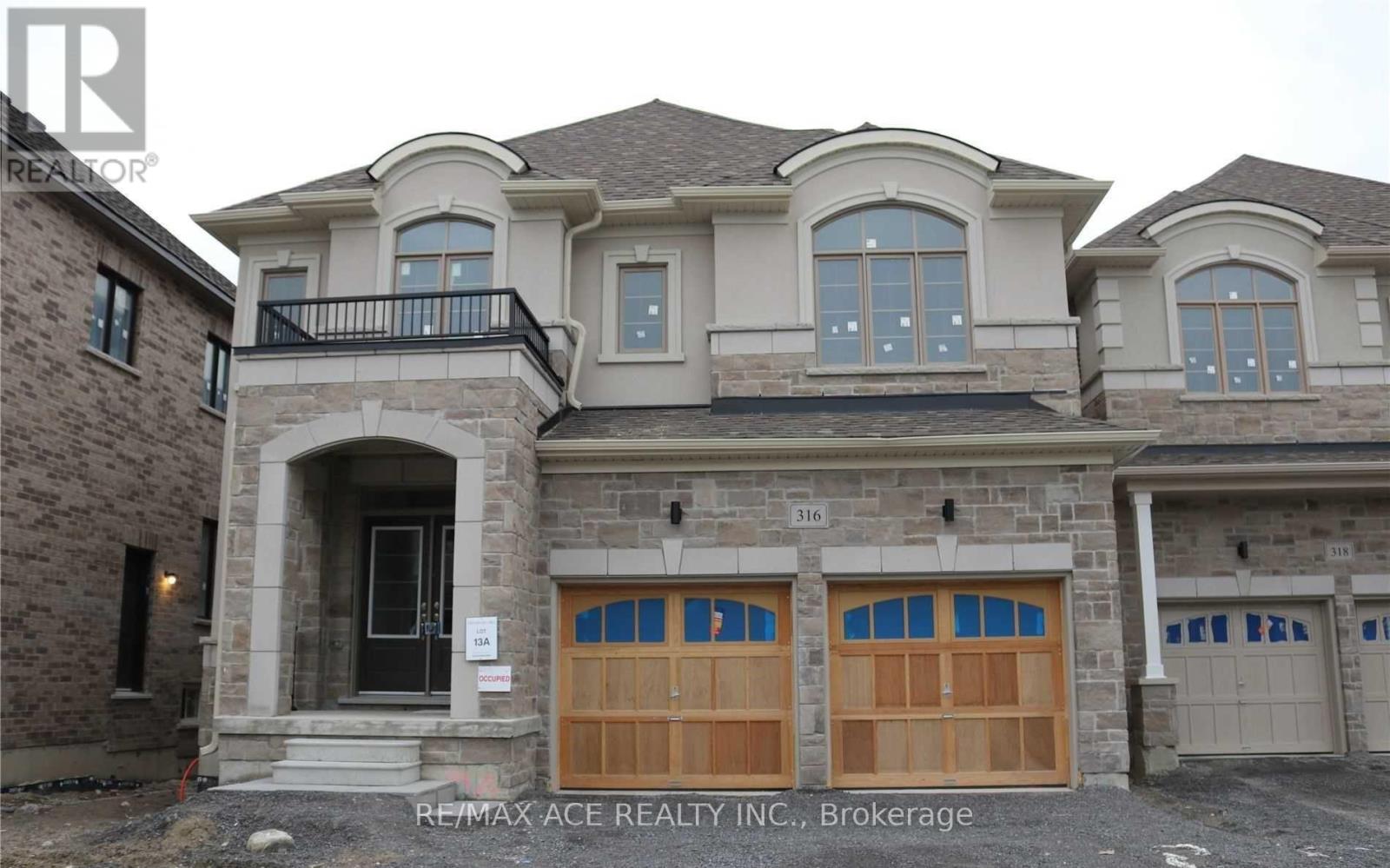 316 FLEETWOOD DRIVE, Oshawa, Ontario