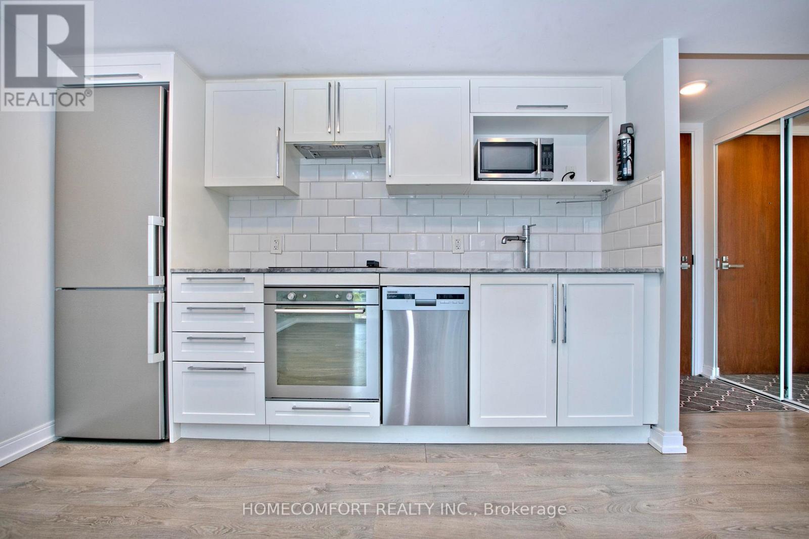 417 - 275 Village Green Square, Toronto (Agincourt South-Malvern West), Ontario  M1S 0L8 - Photo 8 - E12164035
