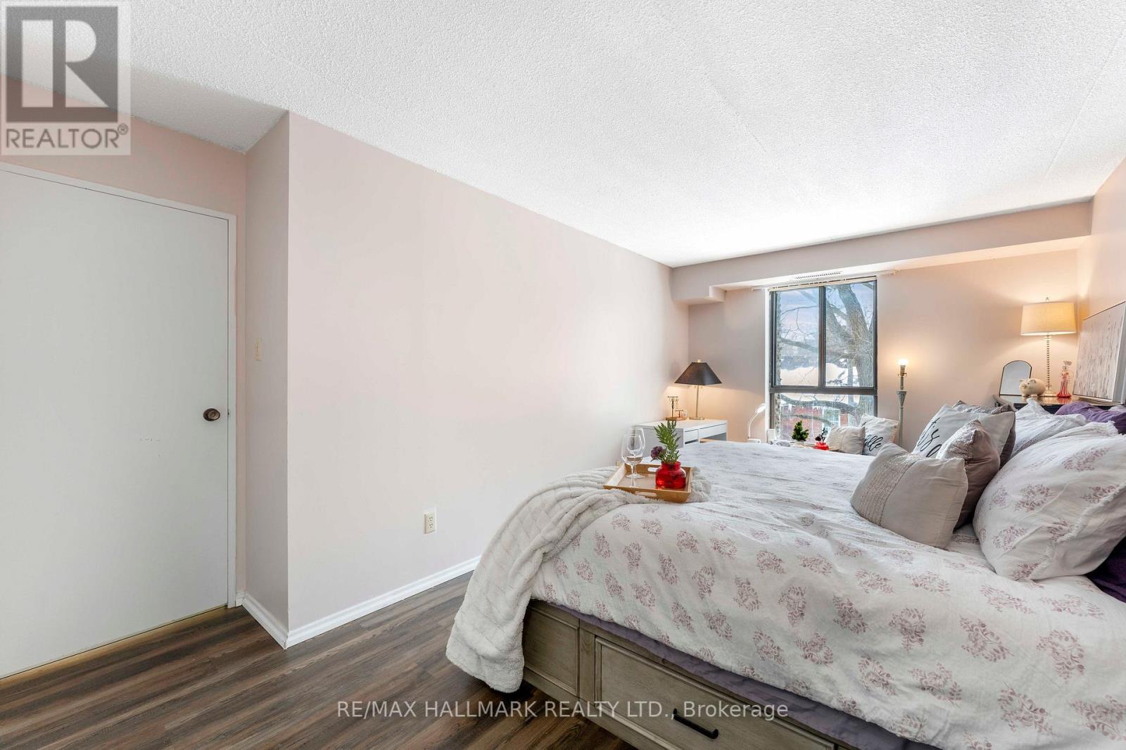 402 - 15390 Yonge Street, Aurora, Ontario  L4G 1N8 - Photo 13 - N12164021