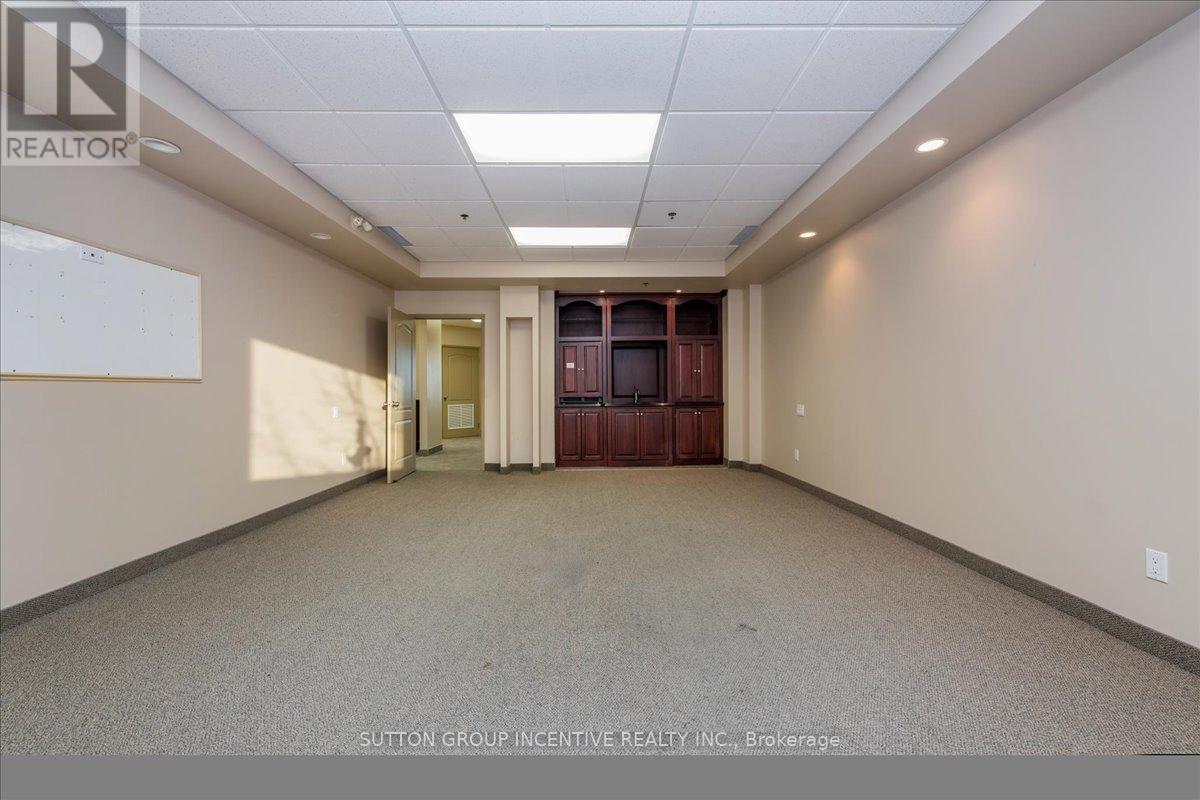 Units 10&11 - 27 Hooper Road, Barrie, Ontario  L4N 9S3 - Photo 10 - S12164006