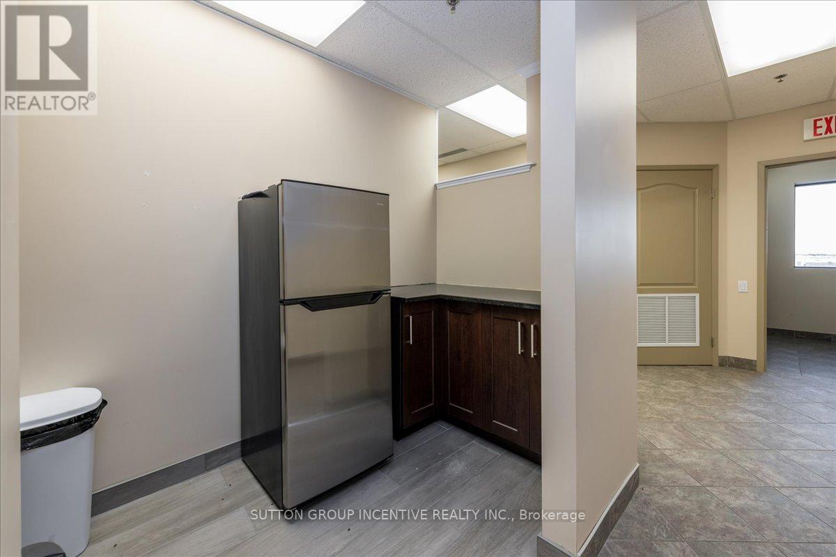 Units 10&11 - 27 Hooper Road, Barrie, Ontario  L4N 9S3 - Photo 13 - S12164006
