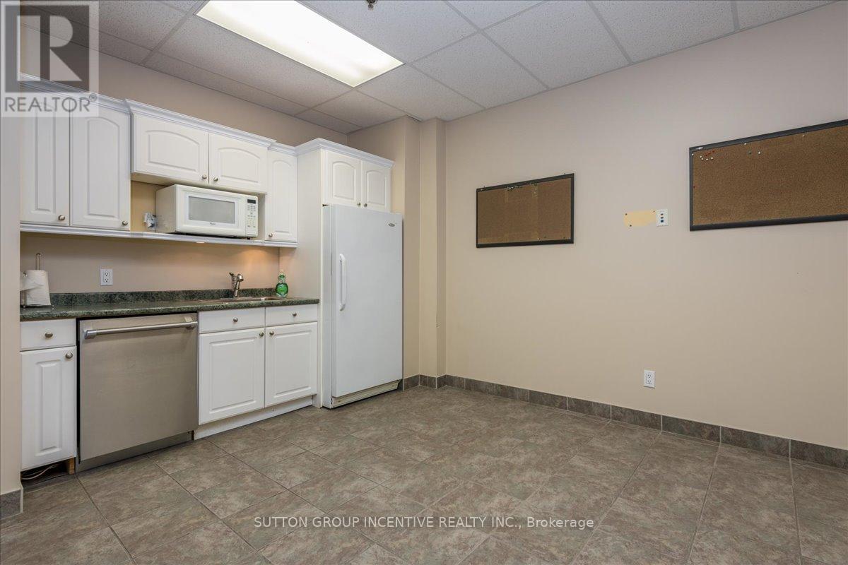 Units 10&11 - 27 Hooper Road, Barrie, Ontario  L4N 9S3 - Photo 4 - S12164006