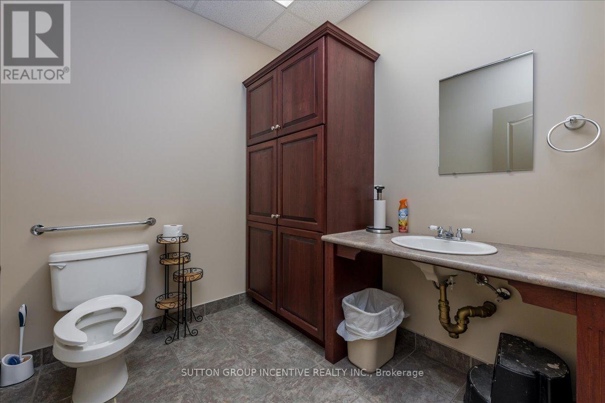 Units 10&11 - 27 Hooper Road, Barrie, Ontario  L4N 9S3 - Photo 6 - S12164006