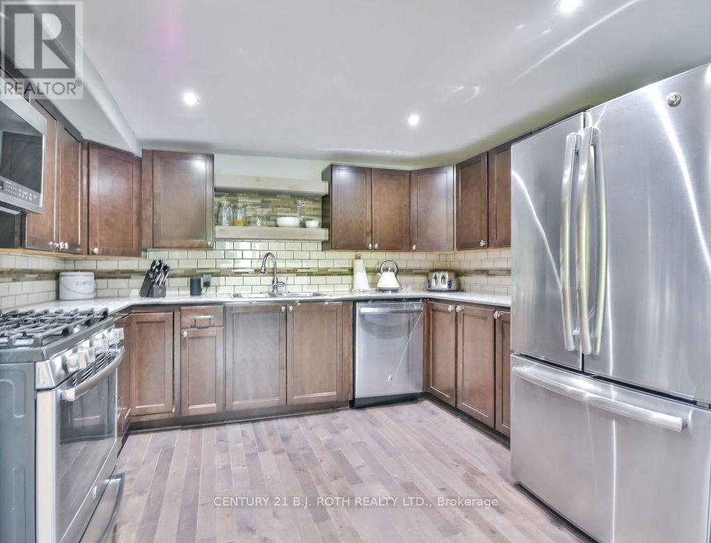 3407 Bayou Road, Severn (West Shore), Ontario  L3V 6H3 - Photo 11 - S12164038