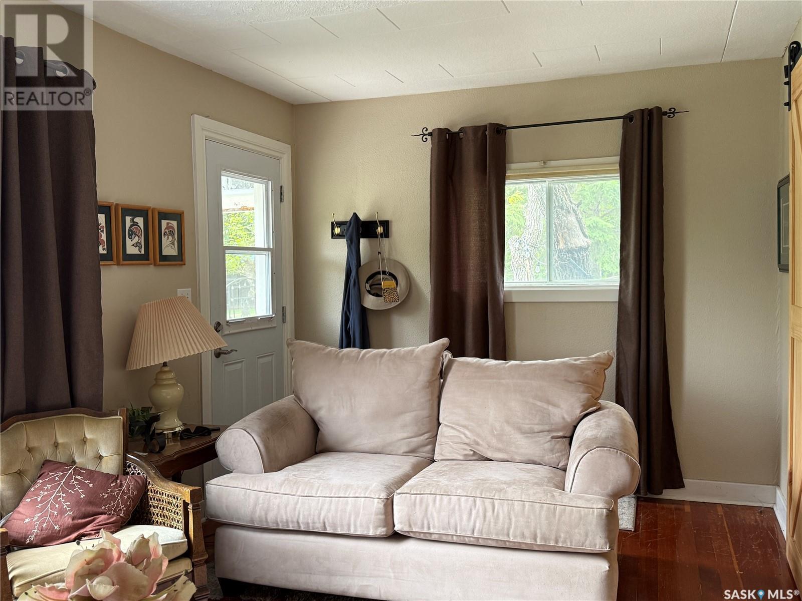 106 Metropolitan Drive, South Lake, Saskatchewan  S6H 7W6 - Photo 3 - SK006447