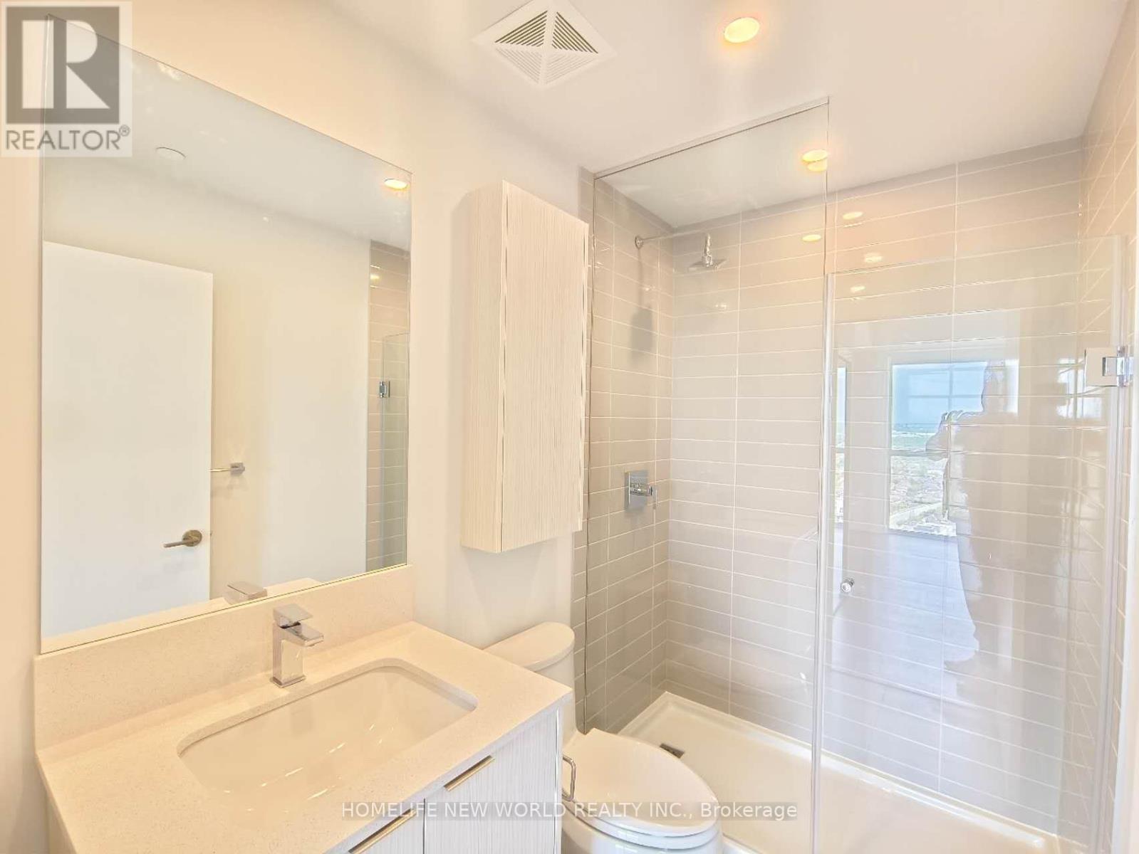3808 - 430 Square One Drive, Mississauga, Ontario  L5B 0L6 - Photo 10 - W12164007