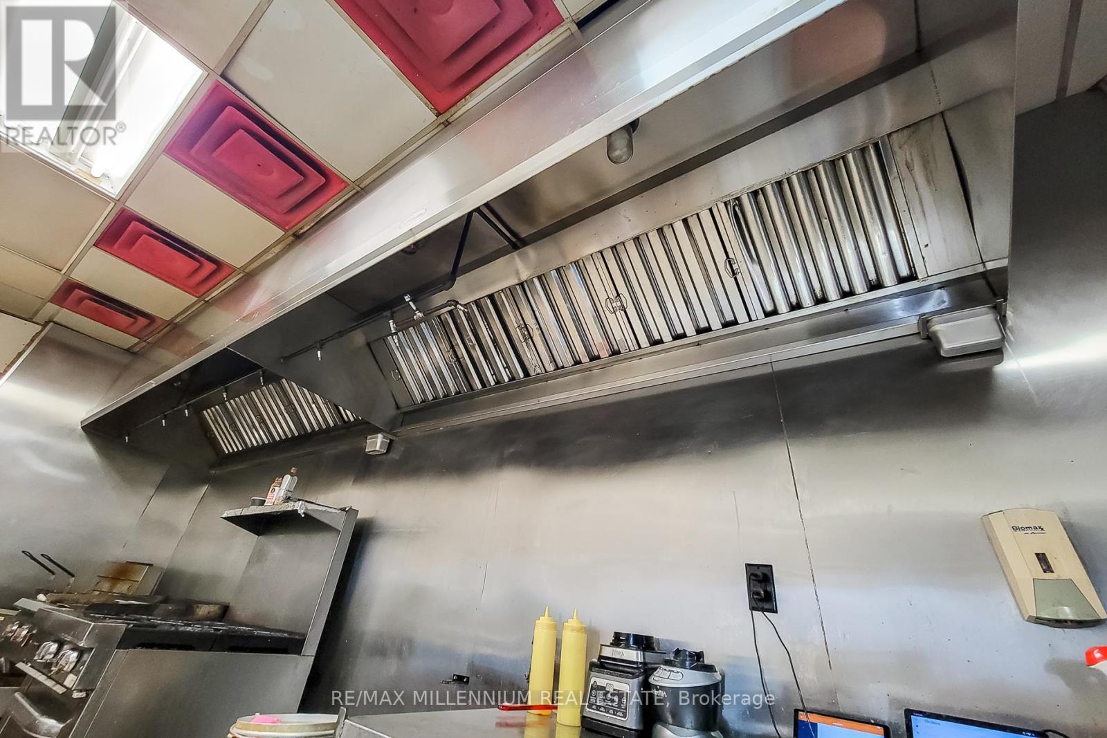 1 - 2121 Dundas Street E, Mississauga, Ontario  L4X 1M3 - Photo 16 - W12164013