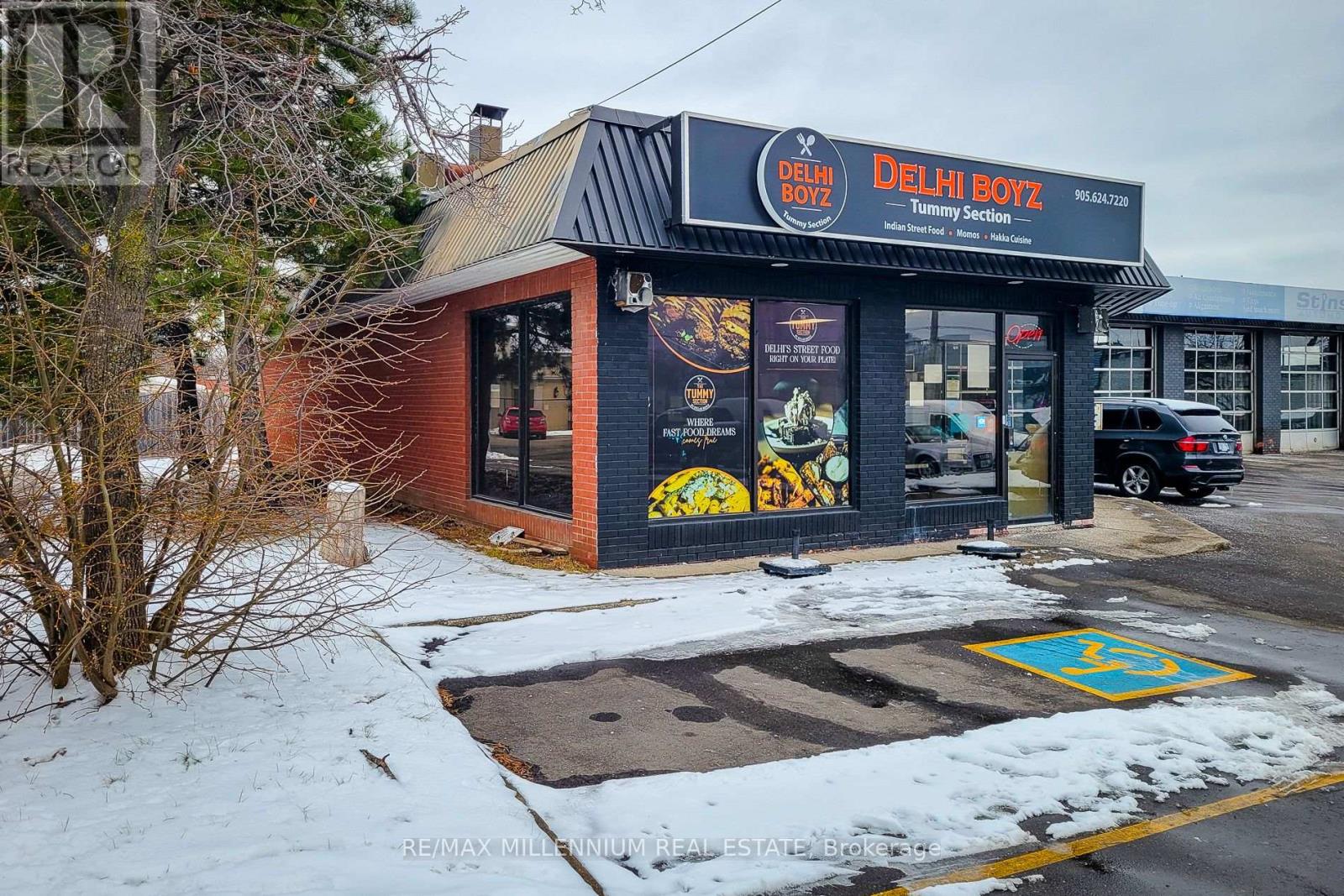 Property at 1 - 2121 DUNDAS STREET E image 2