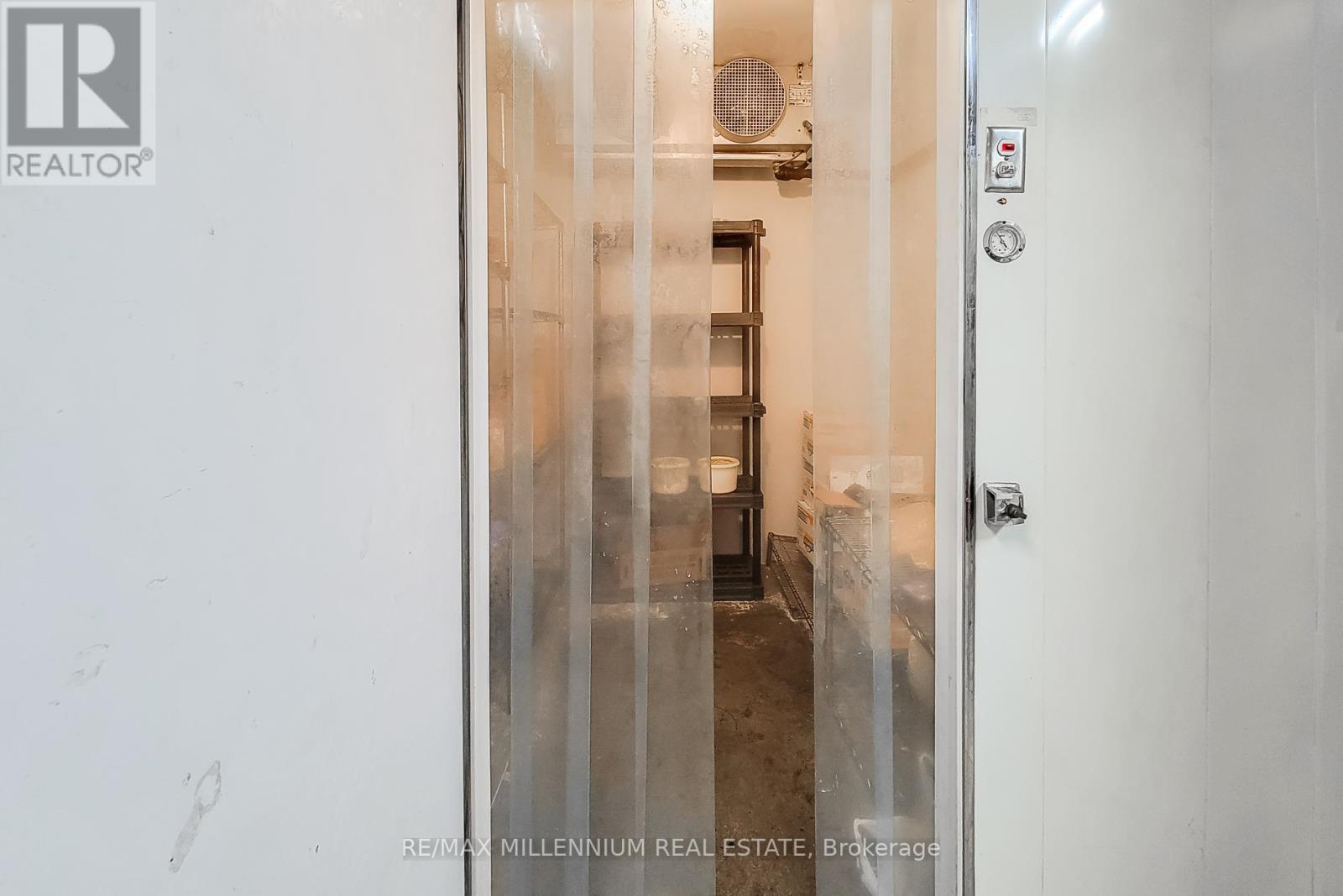 1 - 2121 Dundas Street E, Mississauga, Ontario  L4X 1M3 - Photo 27 - W12164013