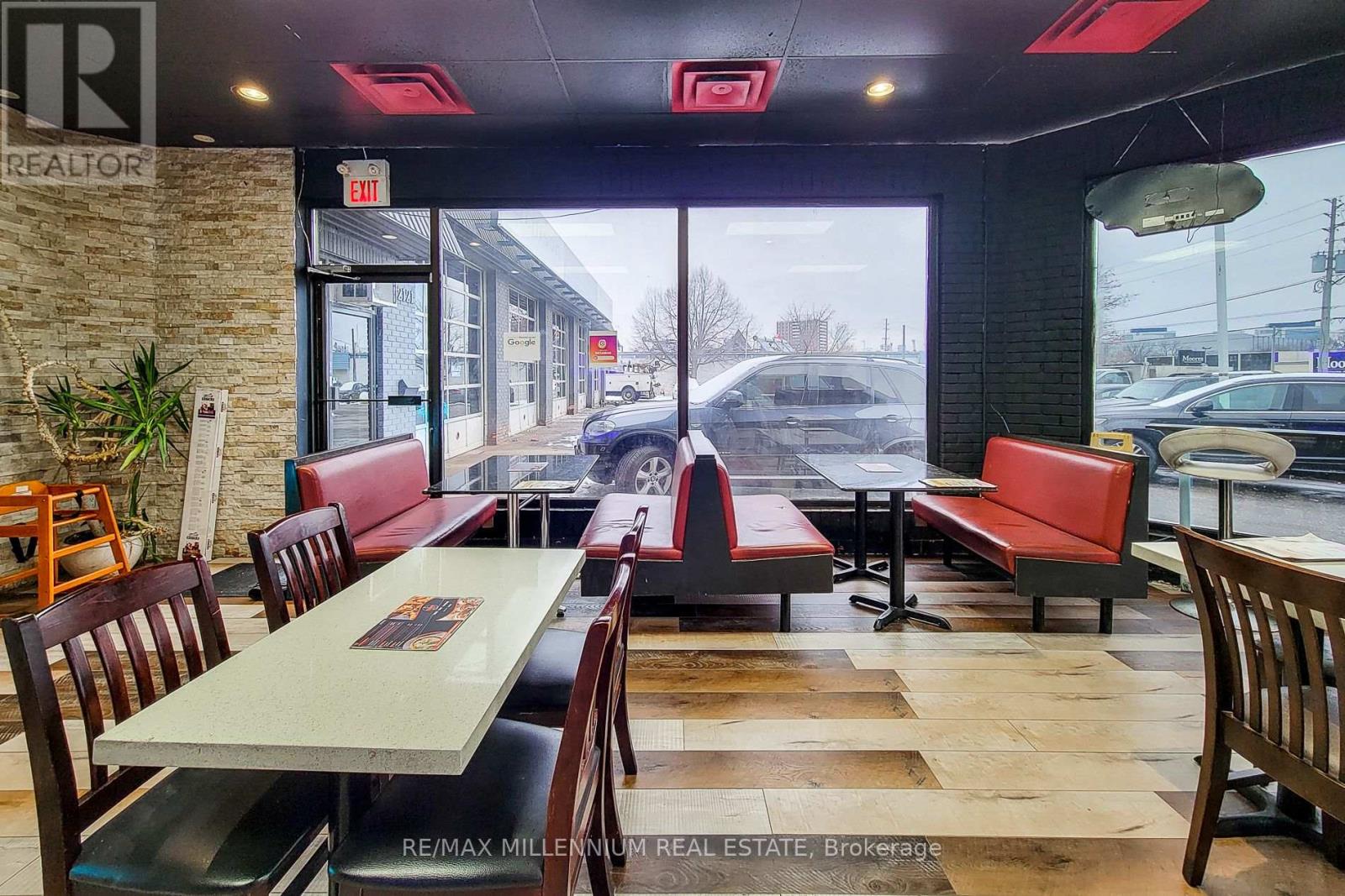 1 - 2121 Dundas Street E, Mississauga, Ontario  L4X 1M3 - Photo 6 - W12164013