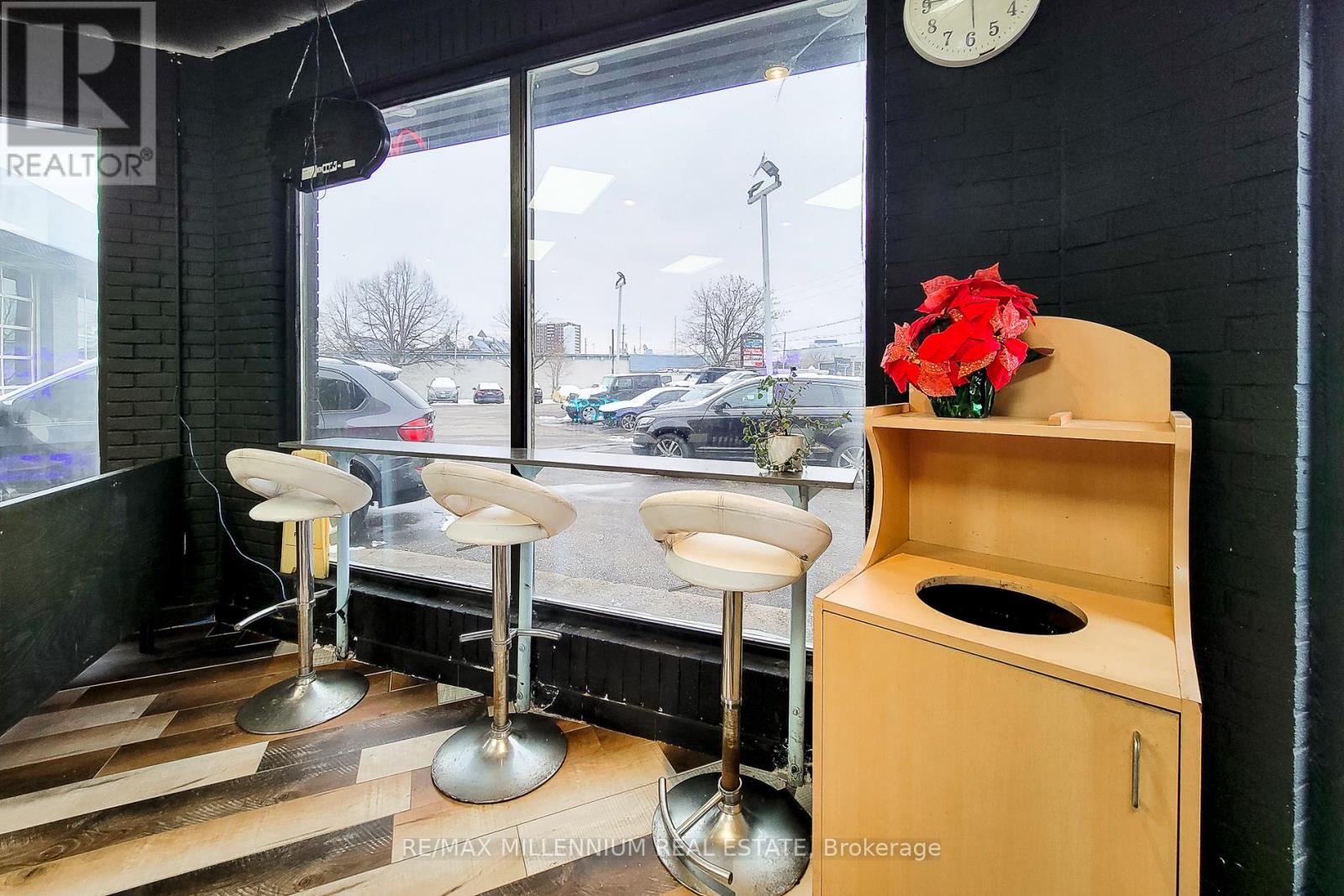 1 - 2121 Dundas Street E, Mississauga, Ontario  L4X 1M3 - Photo 7 - W12164013