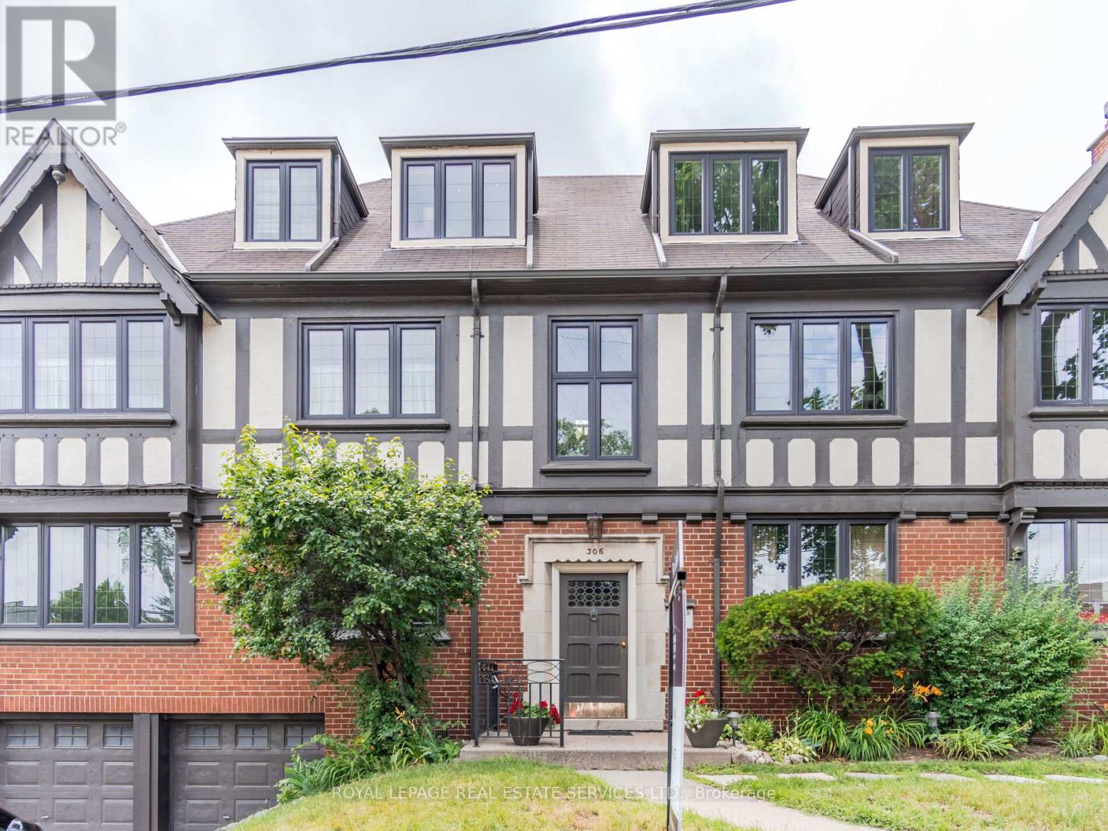 2 - 306 South Kingsway, Toronto, Ontario  M6S 3T9 - Photo 2 - W12164015