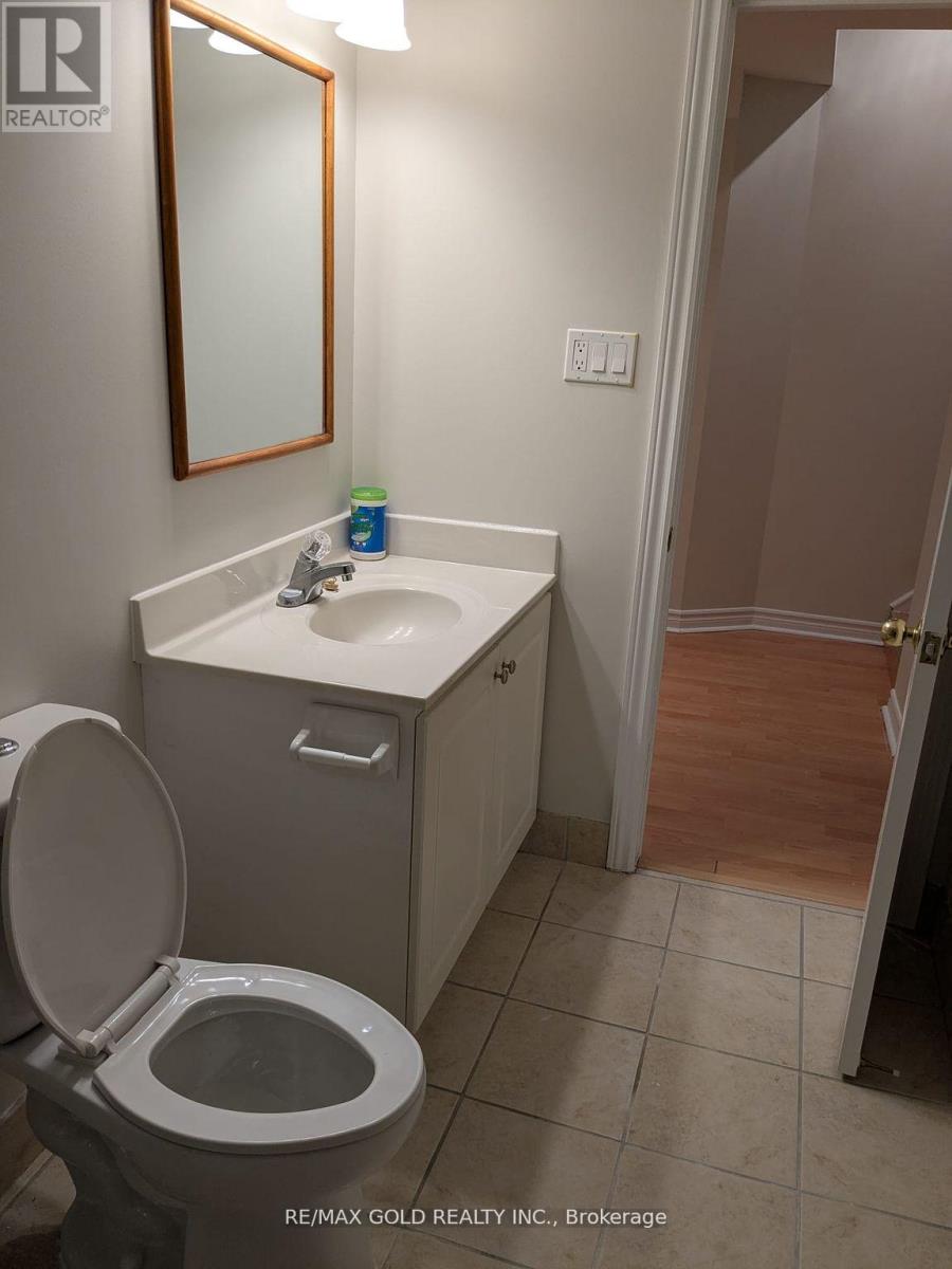 Bsmt - 5317 Hollypoint Avenue, Mississauga, Ontario  L5V 2L2 - Photo 8 - W12164017