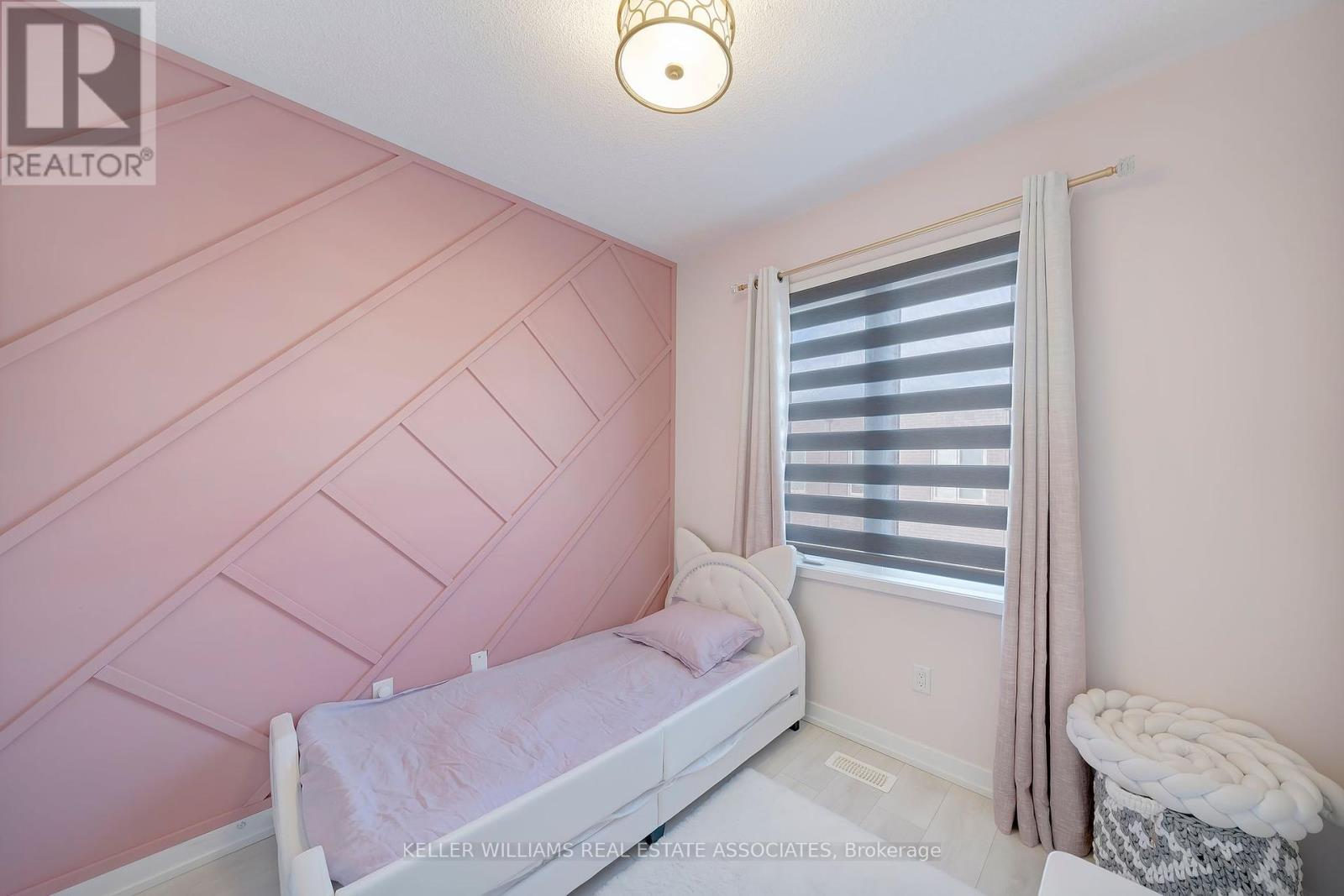 173 Sabina Drive, Oakville (Go Glenorchy), Ontario  L6H 0L4 - Photo 22 - W12164020