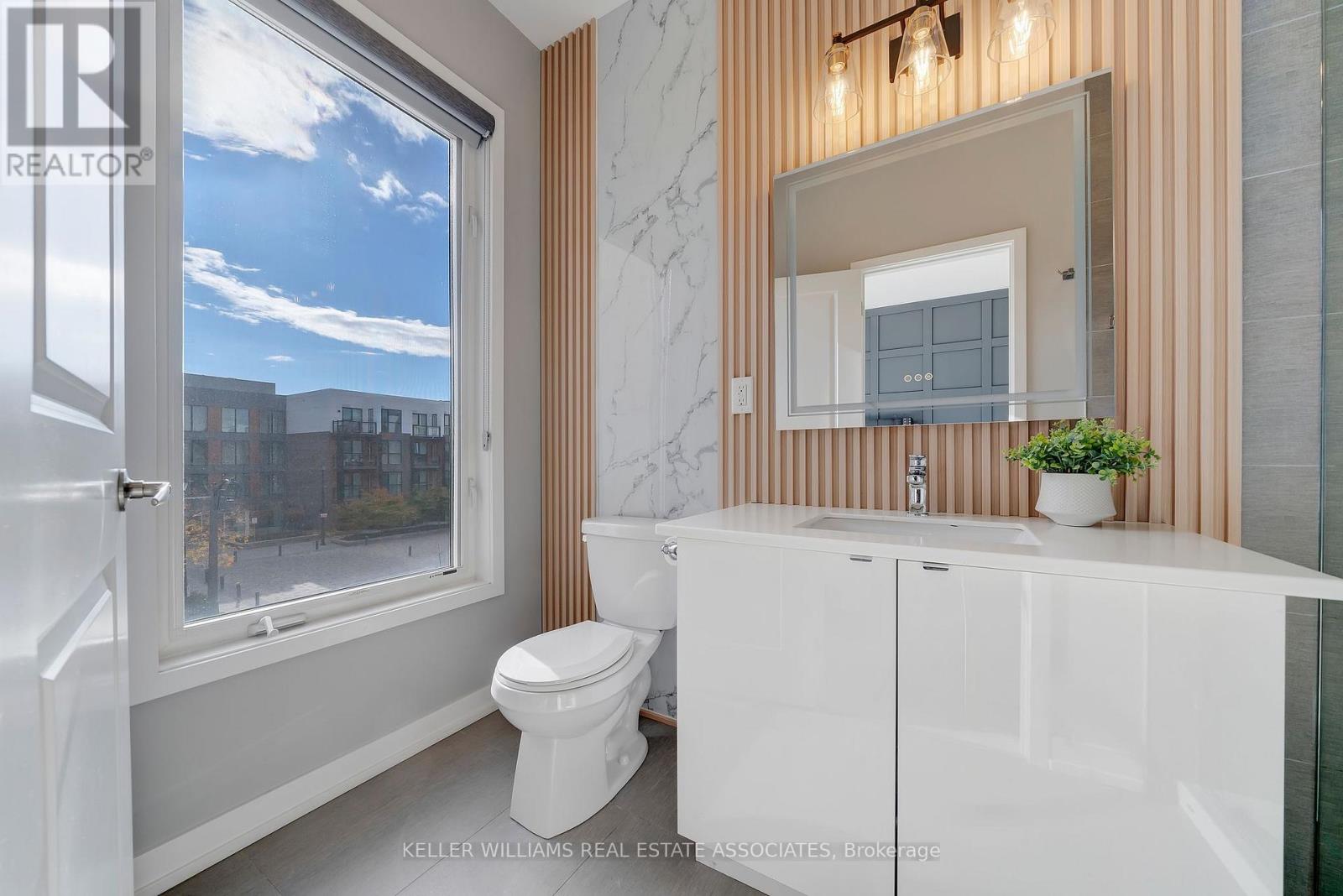 173 Sabina Drive, Oakville (Go Glenorchy), Ontario  L6H 0L4 - Photo 29 - W12164020